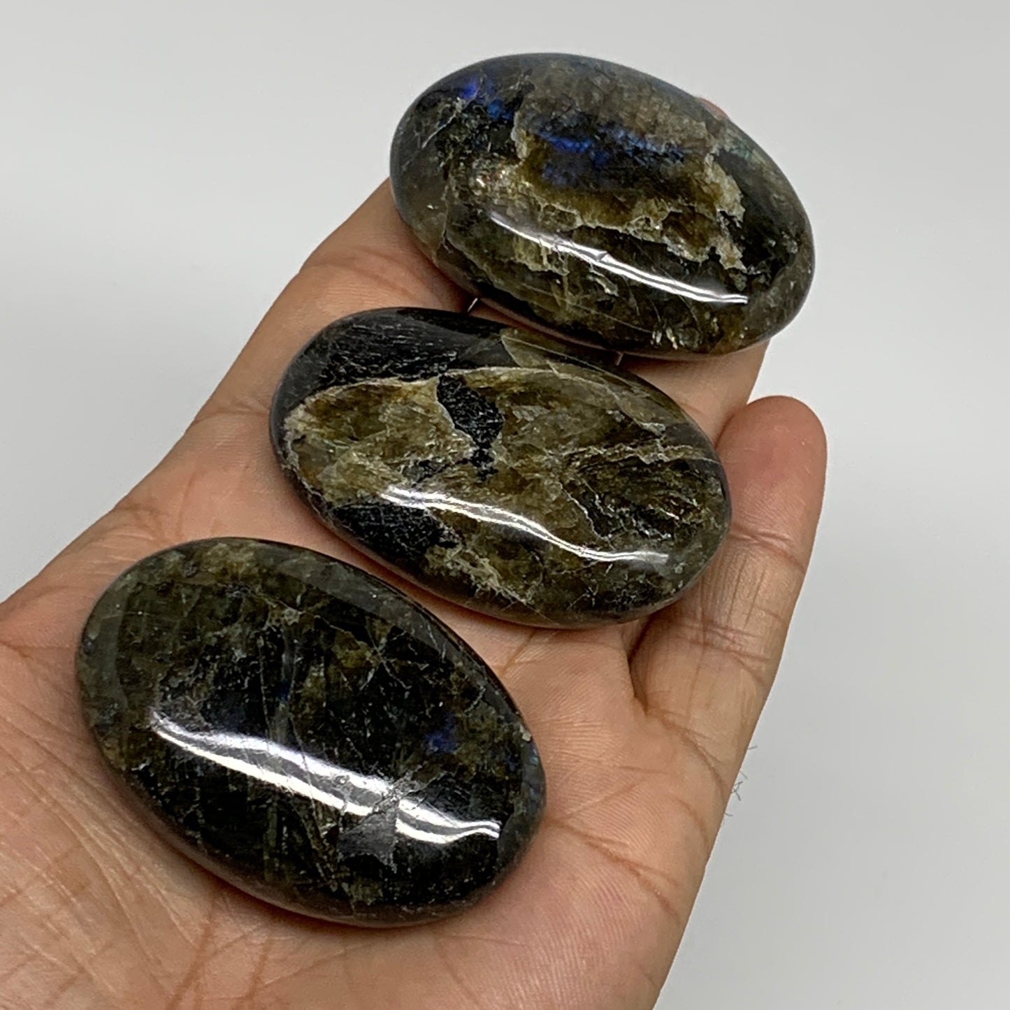 163.8g, 2"-2.1", 3pcs, Labradorite Palm-stone Polished Gemstone, B35527