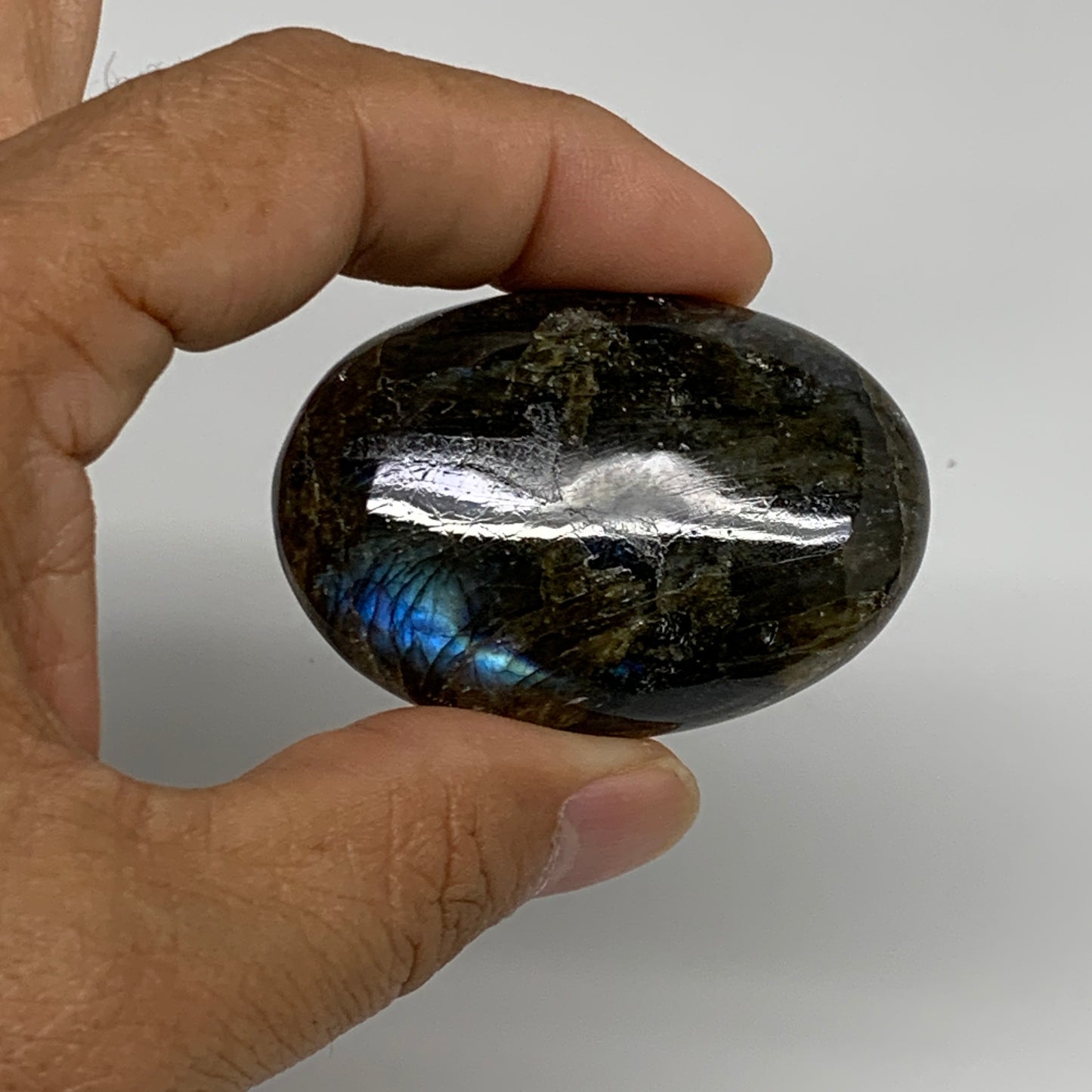163.8g, 2"-2.1", 3pcs, Labradorite Palm-stone Polished Gemstone, B35527