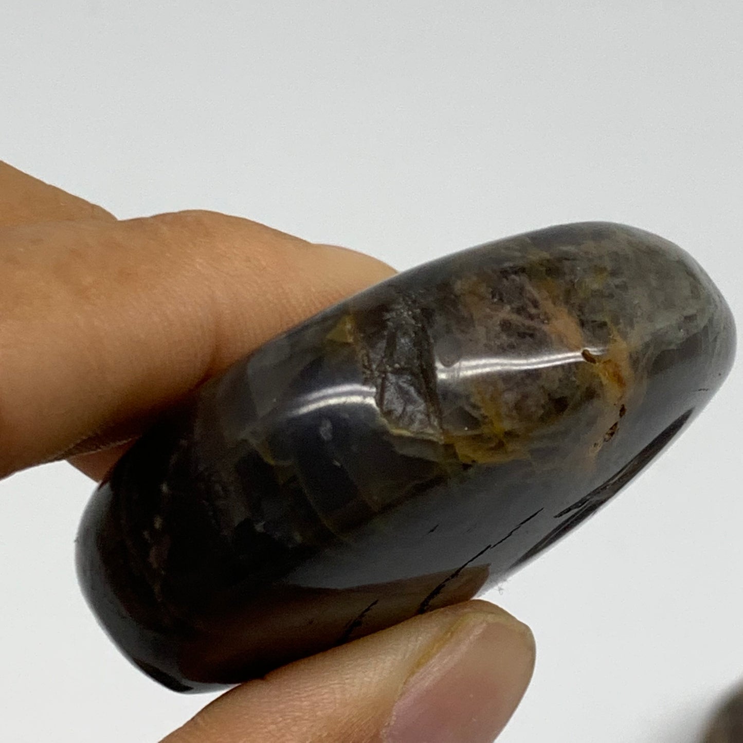 165.6g, 1.6"-2", 3pcs, Black Moonstone Crystal Palm-Stone Polished, B37803