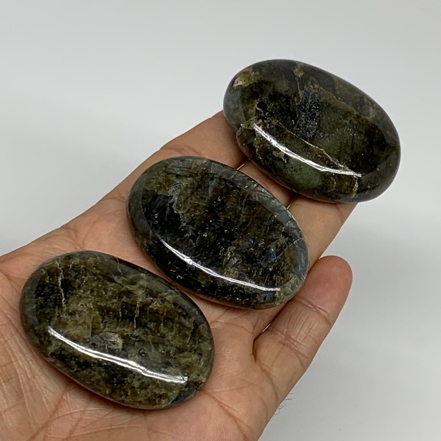 163.9g, 2"-2.1", 3pcs, Labradorite Palm-stone Polished Gemstone, B35531