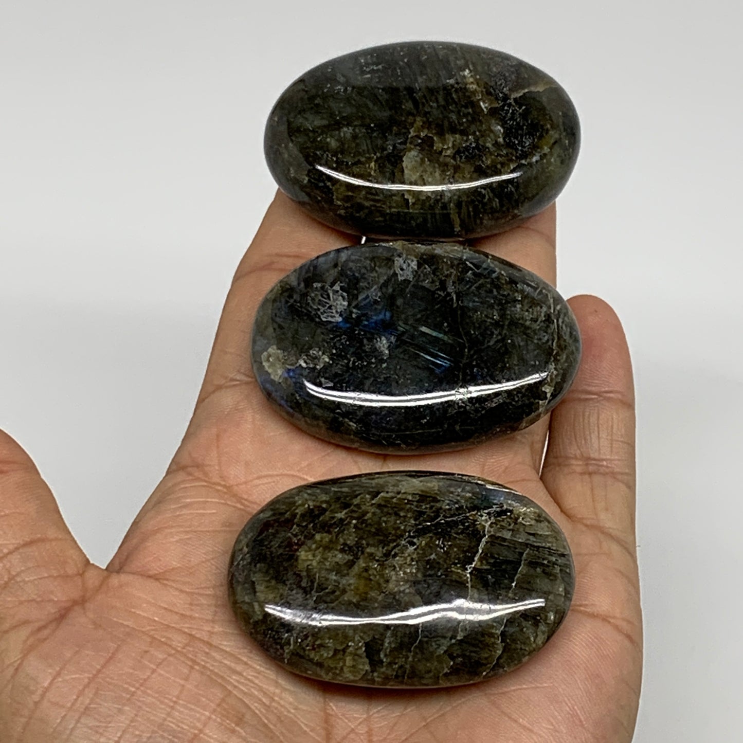 163.9g, 2"-2.1", 3pcs, Labradorite Palm-stone Polished Gemstone, B35531