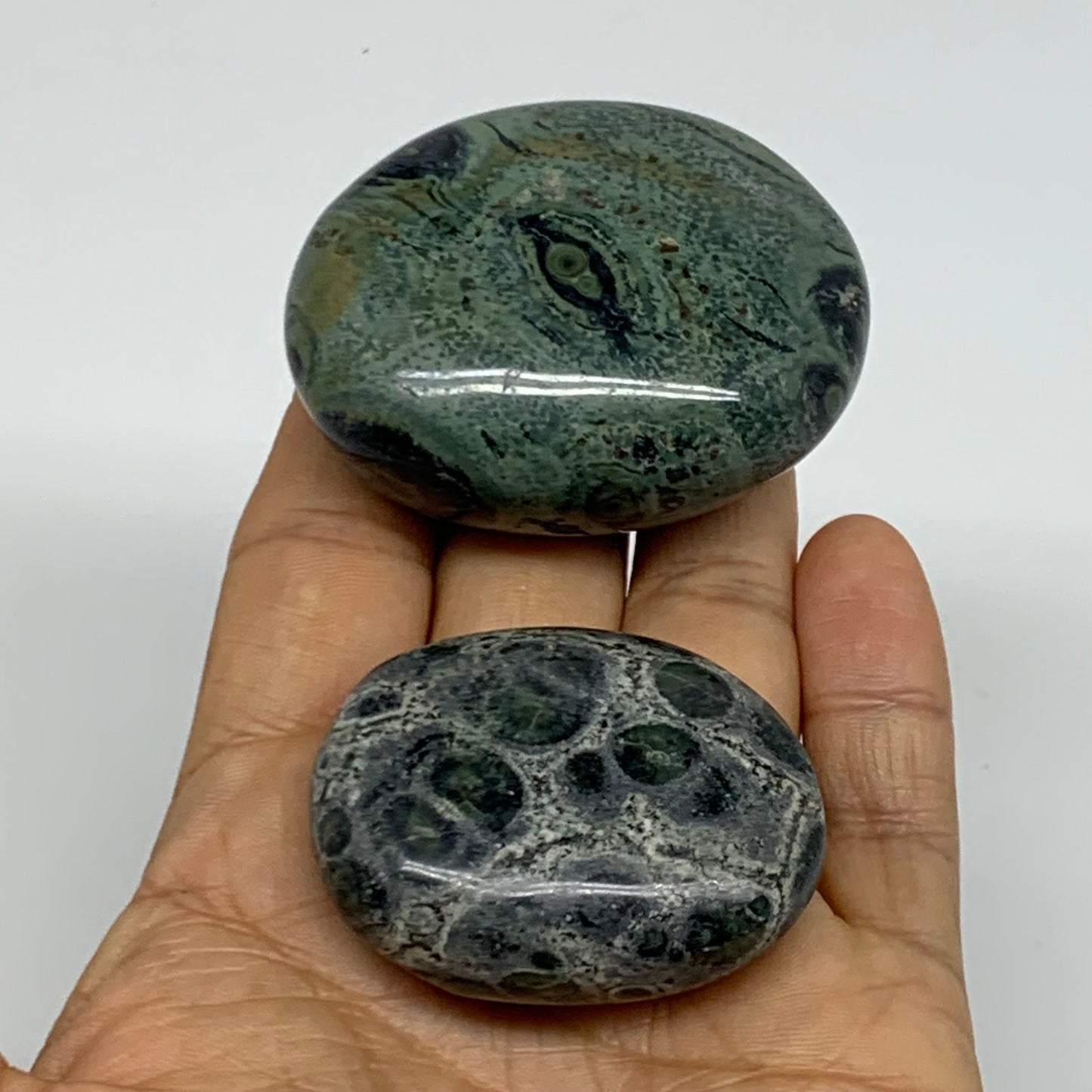 150g, 1.8"-2.2", 2pcs,  Crocodile Kambaba Jasper Palm-Stone, B37805
