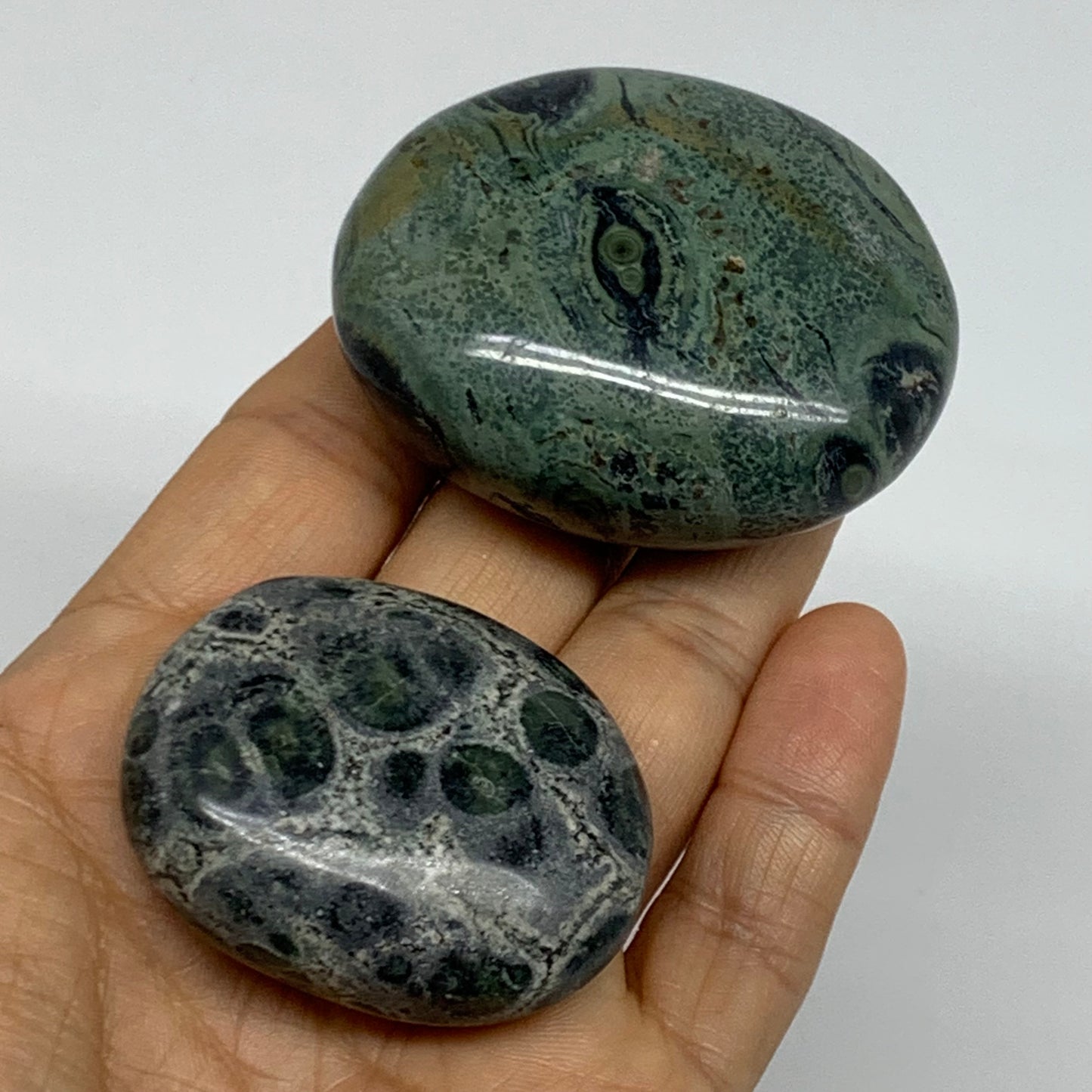 150g, 1.8"-2.2", 2pcs,  Crocodile Kambaba Jasper Palm-Stone, B37805