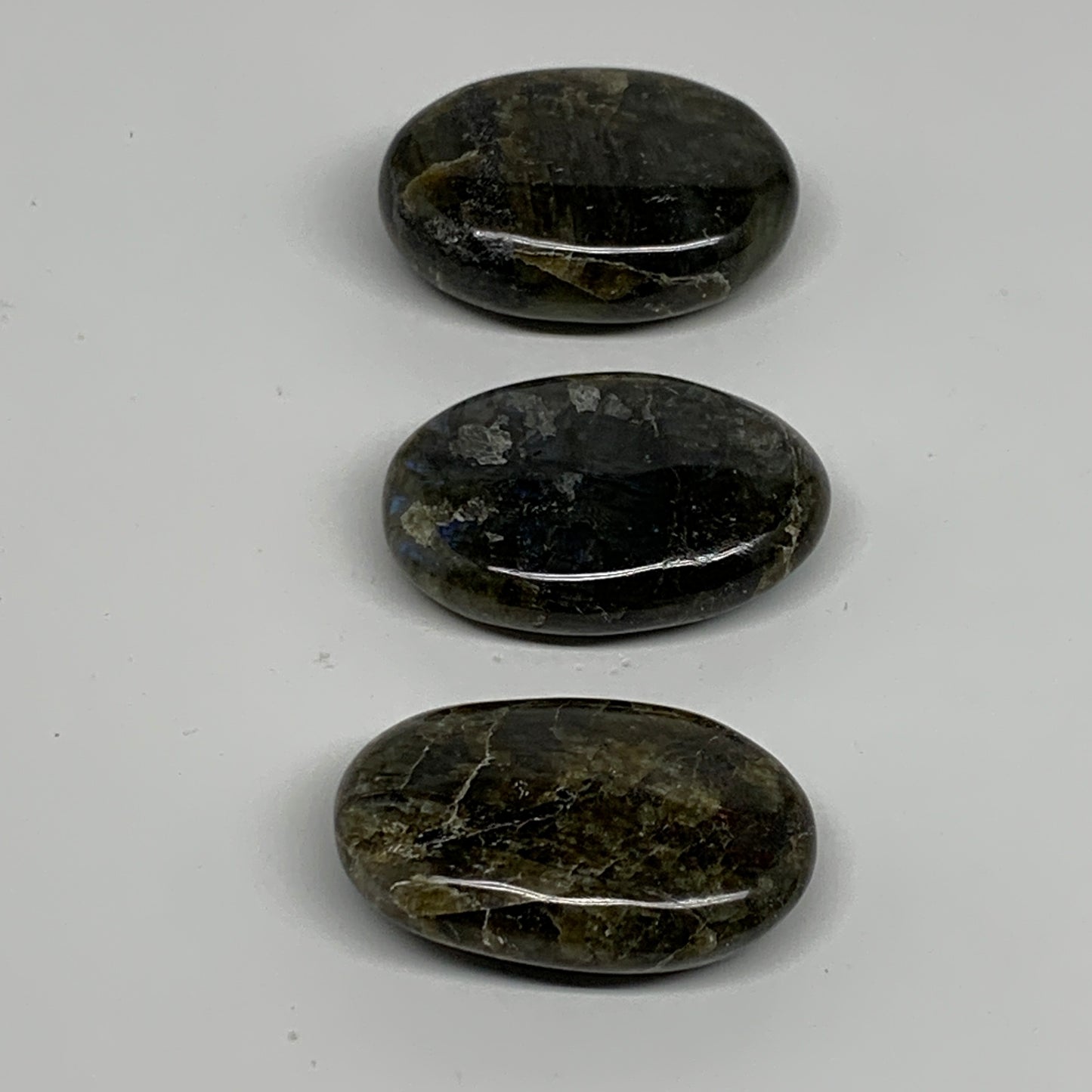163.9g, 2"-2.1", 3pcs, Labradorite Palm-stone Polished Gemstone, B35531