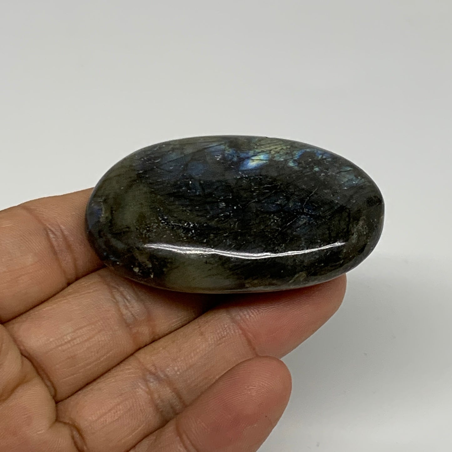 191.8g, 2.1"-2.2", 3pcs, Labradorite Palm-stone Polished Gemstone, B35532