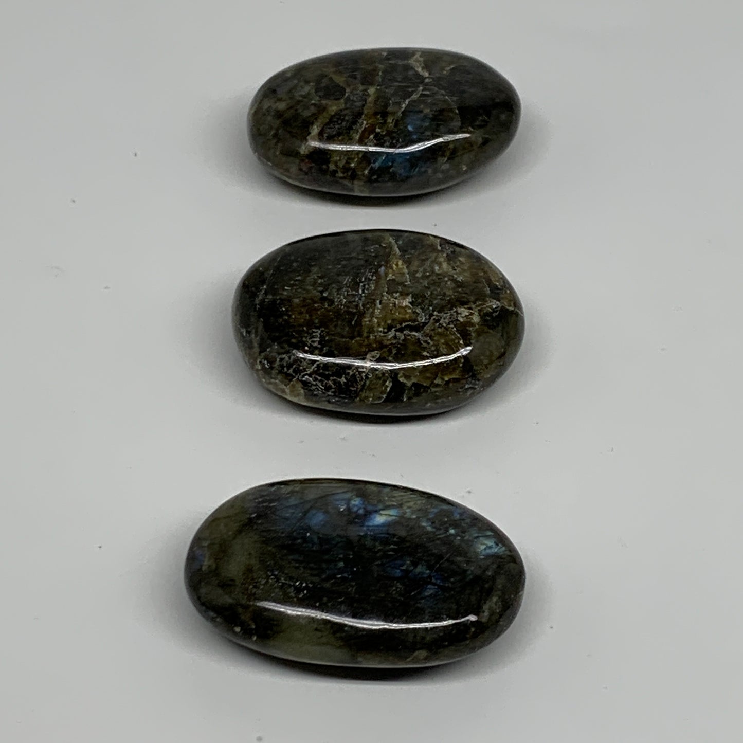 191.8g, 2.1"-2.2", 3pcs, Labradorite Palm-stone Polished Gemstone, B35532