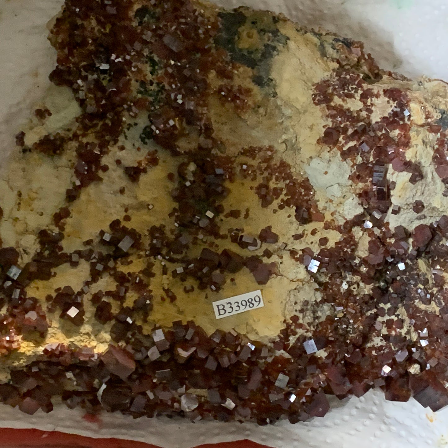 6.58 lbs, 9"x5.3"x2.8", Vanadinite Crystals Cluster Mineral Specimens, B33989