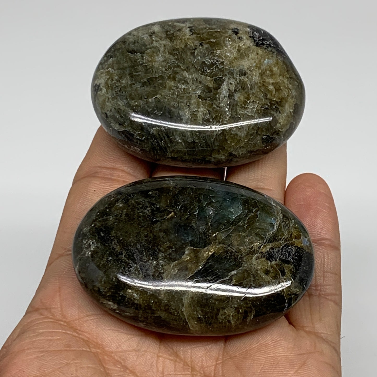 145.7g, 2.2"-2.3", 2pcs, Labradorite Palm-stone Polished Gemstone, B35535