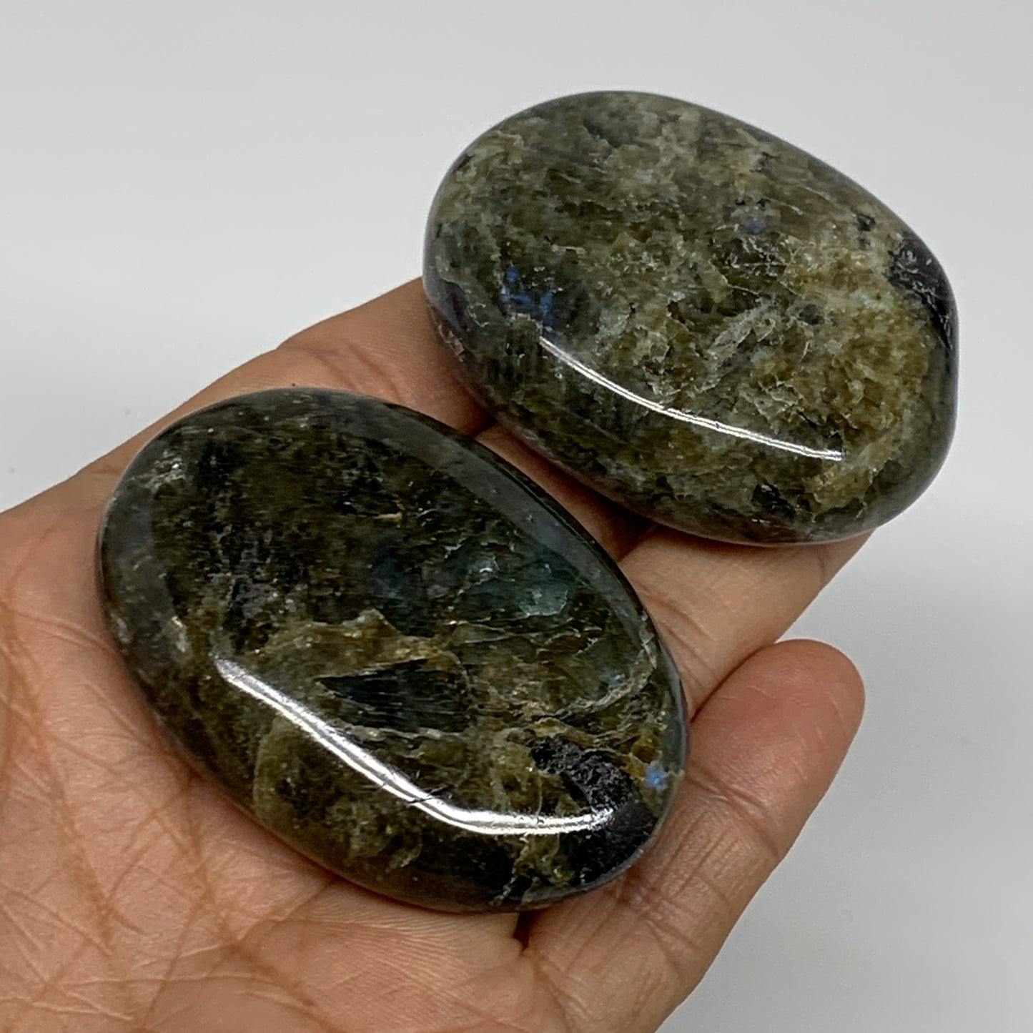 145.7g, 2.2"-2.3", 2pcs, Labradorite Palm-stone Polished Gemstone, B35535
