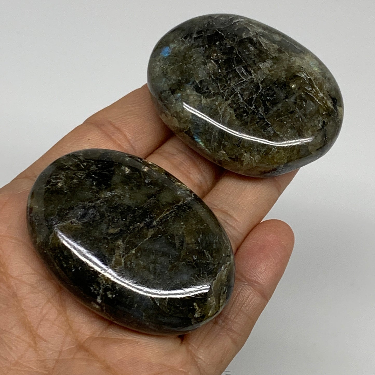145.7g, 2.2"-2.3", 2pcs, Labradorite Palm-stone Polished Gemstone, B35535