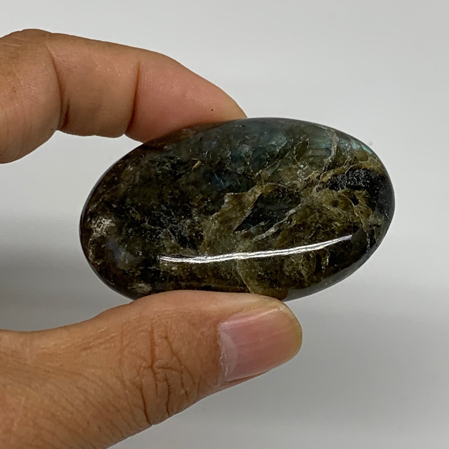 145.7g, 2.2"-2.3", 2pcs, Labradorite Palm-stone Polished Gemstone, B35535