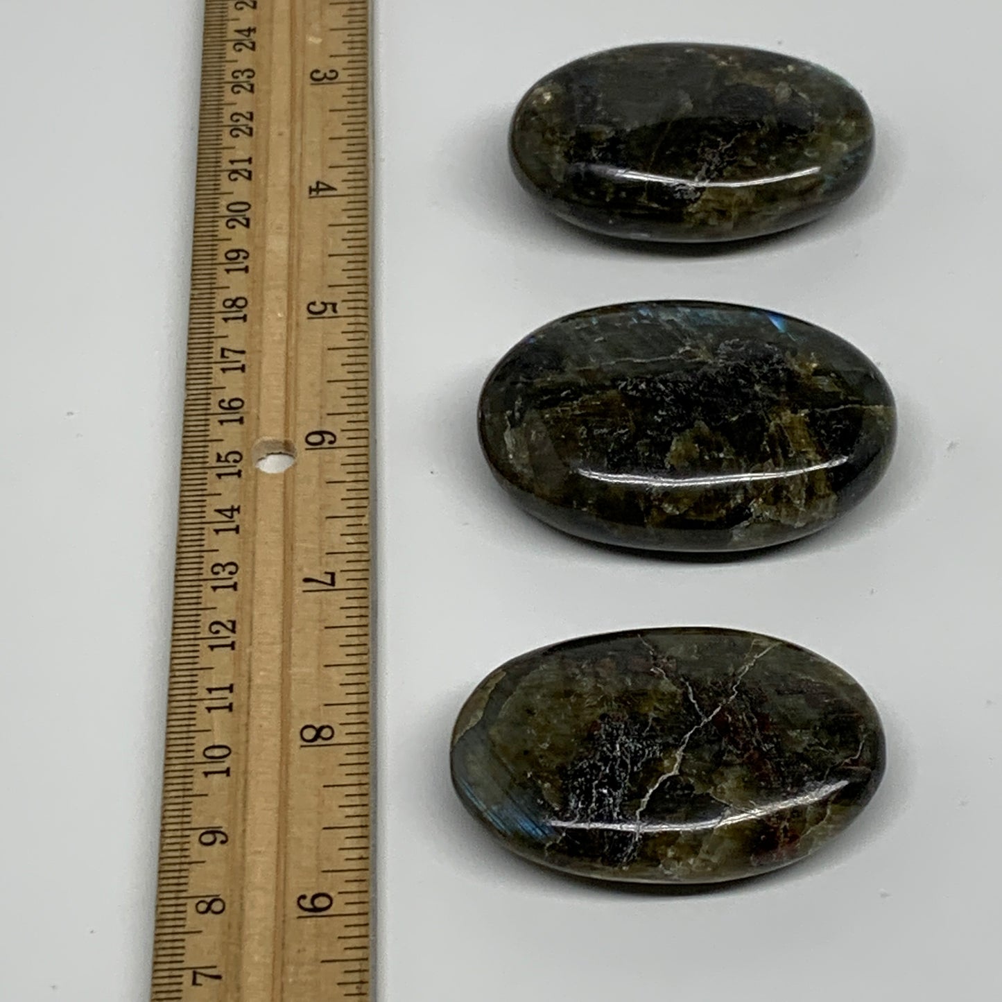 180g, 2.1"-2.3", 3pcs, Labradorite Palm-stone Polished Gemstone, B35537