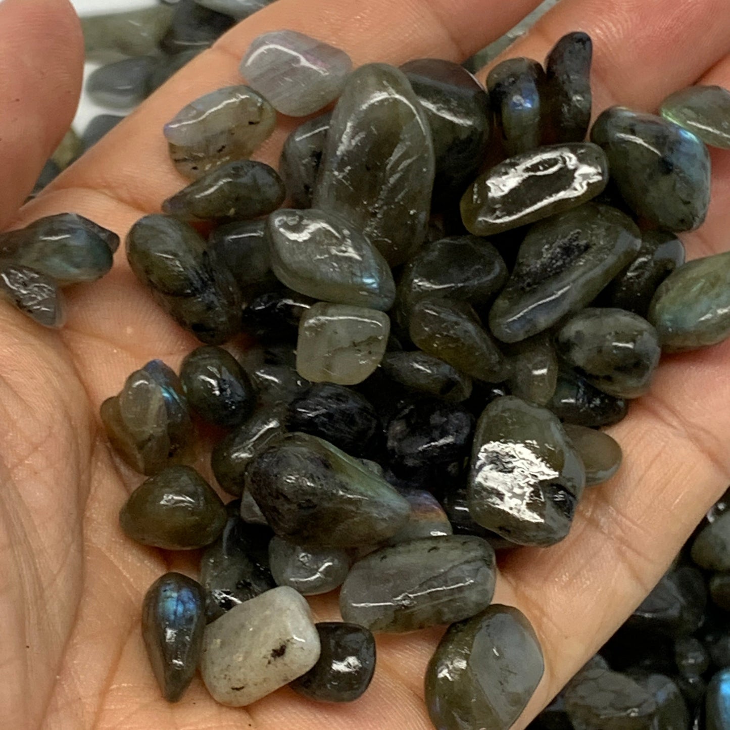 2.2 lbs, 0.4"-0.7", Small Labradorite Gravel, Chips, Tumbled Crystal Stones, Tin