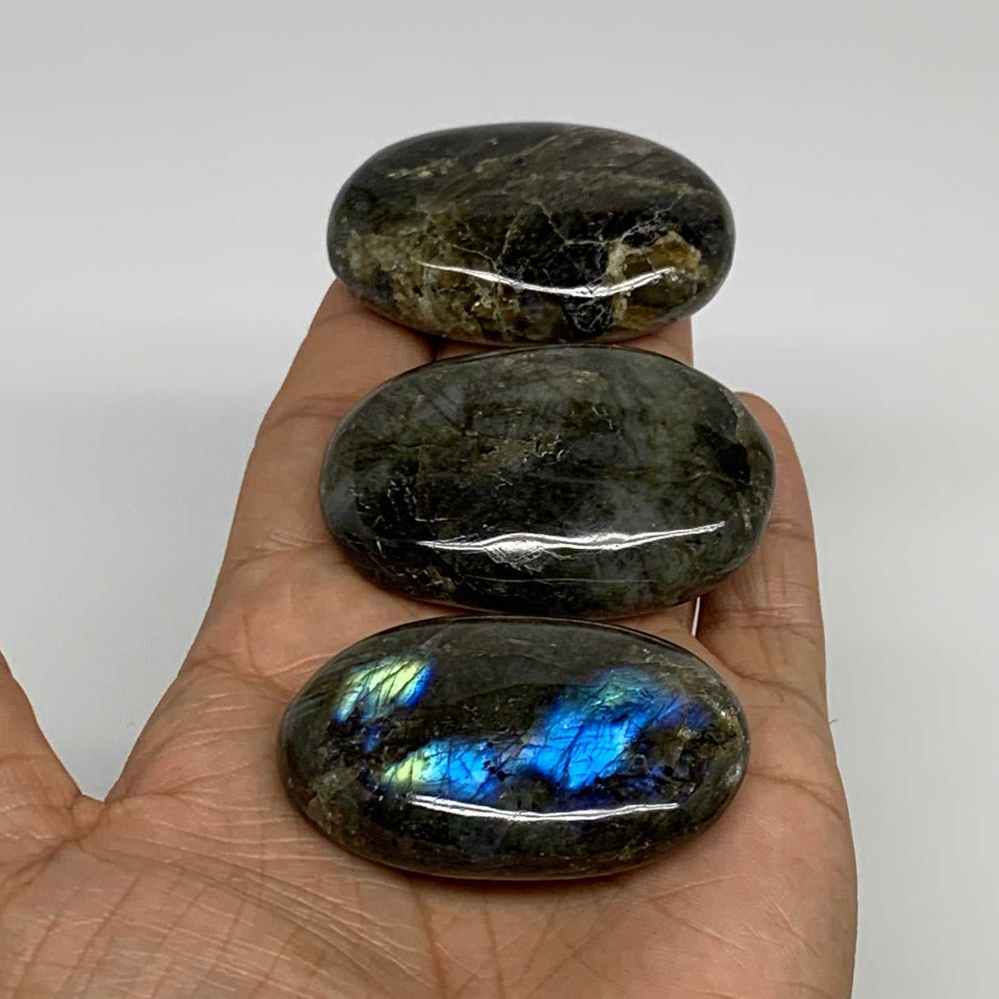 158.4g, 2"-2.1", 3pcs, Labradorite Palm-stone Polished Gemstone, B35538