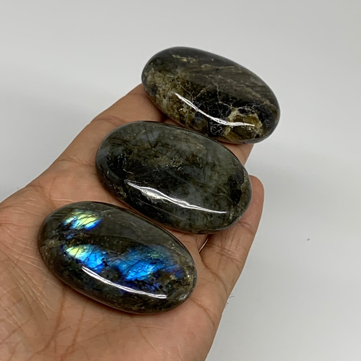 158.4g, 2"-2.1", 3pcs, Labradorite Palm-stone Polished Gemstone, B35538