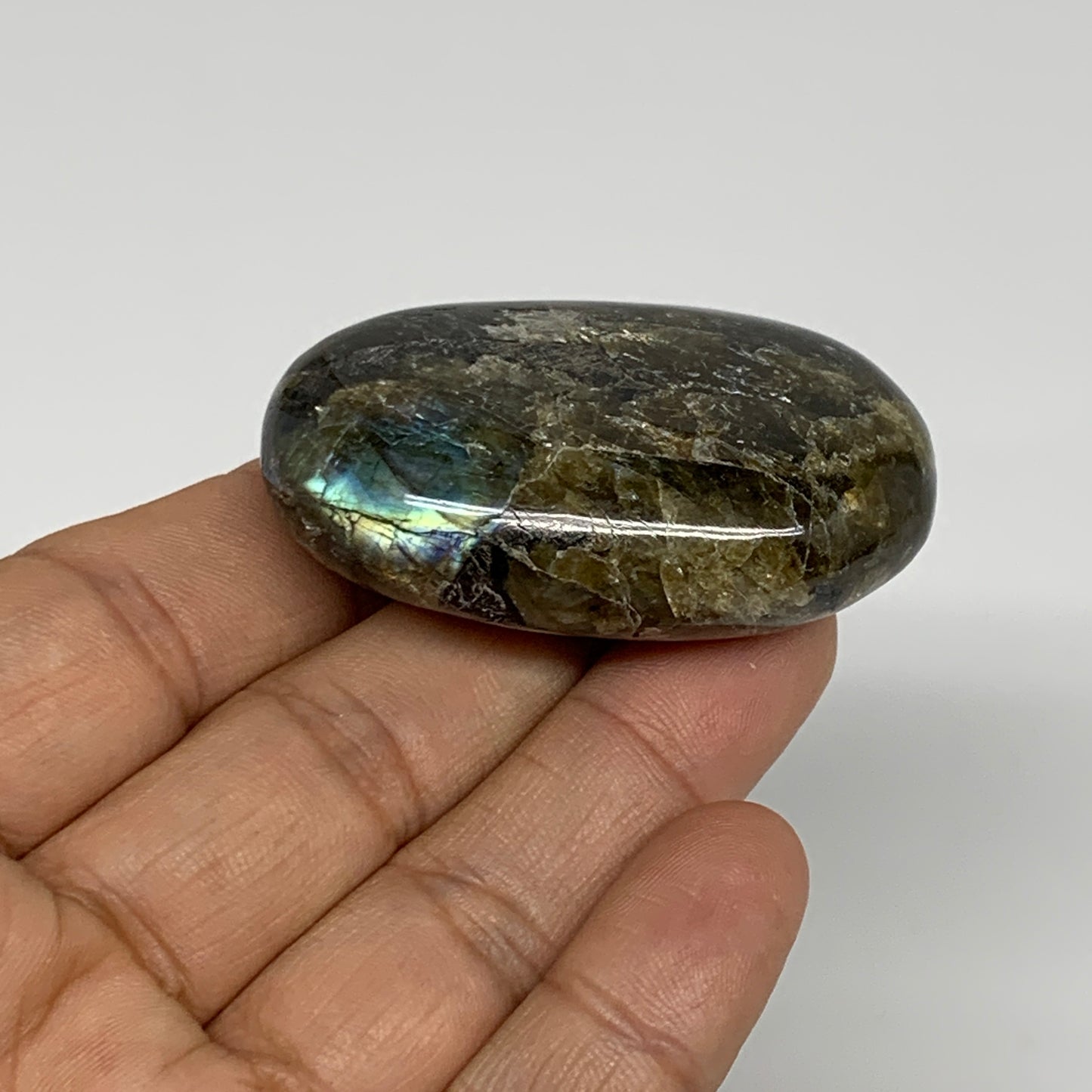 158.4g, 2"-2.1", 3pcs, Labradorite Palm-stone Polished Gemstone, B35538