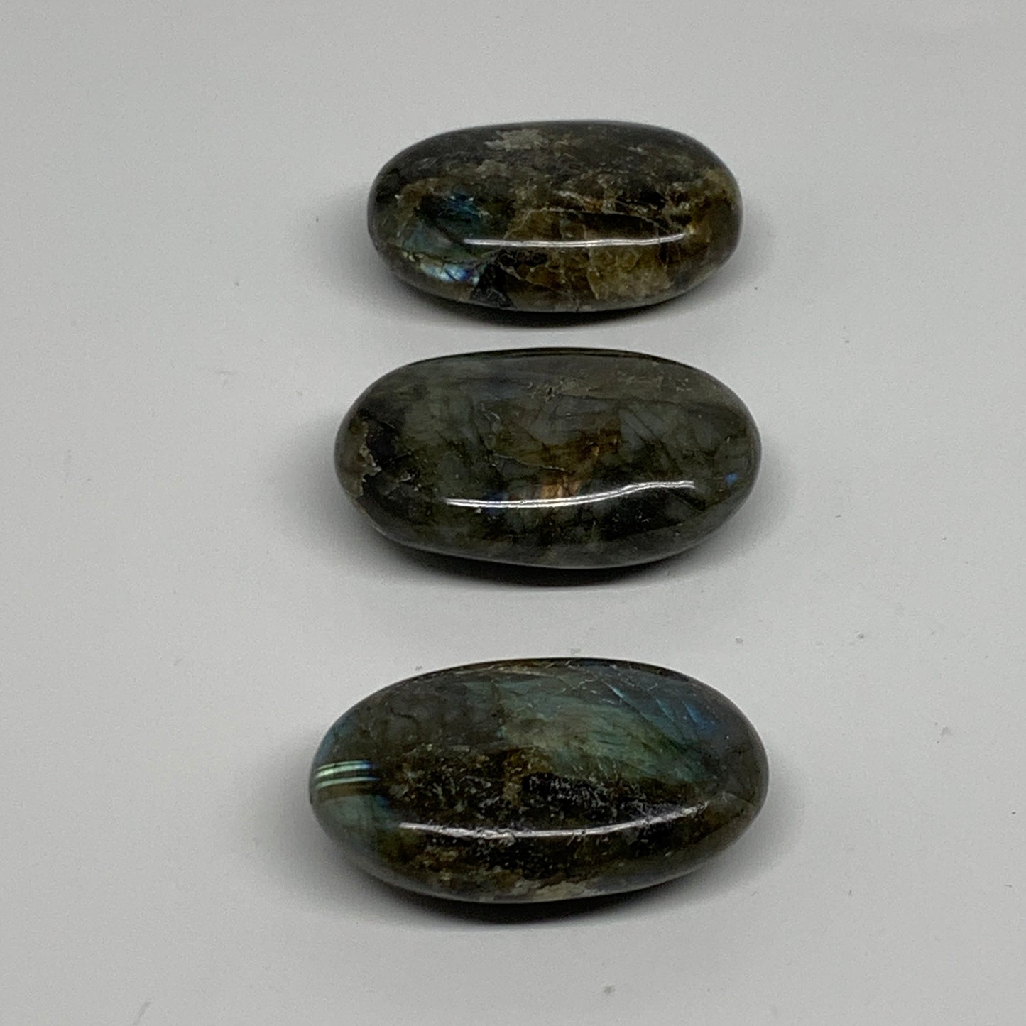 158.4g, 2"-2.1", 3pcs, Labradorite Palm-stone Polished Gemstone, B35538