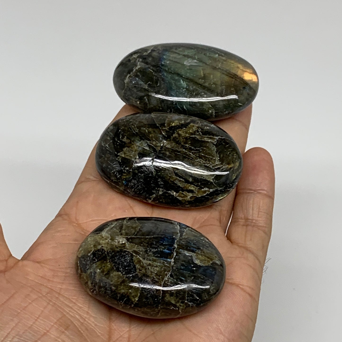 168.8g, 2"-2.2", 3pcs, Labradorite Palm-stone Polished Gemstone, B35539