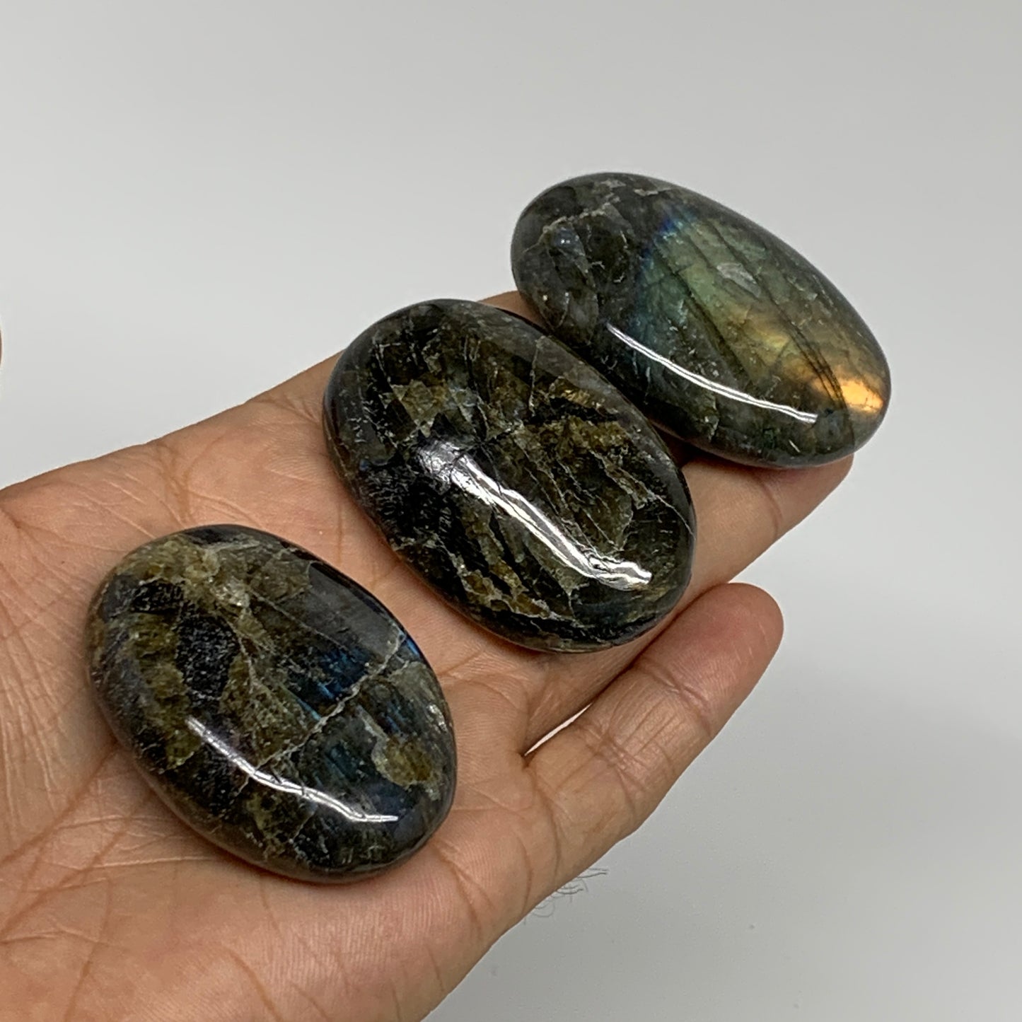168.8g, 2"-2.2", 3pcs, Labradorite Palm-stone Polished Gemstone, B35539