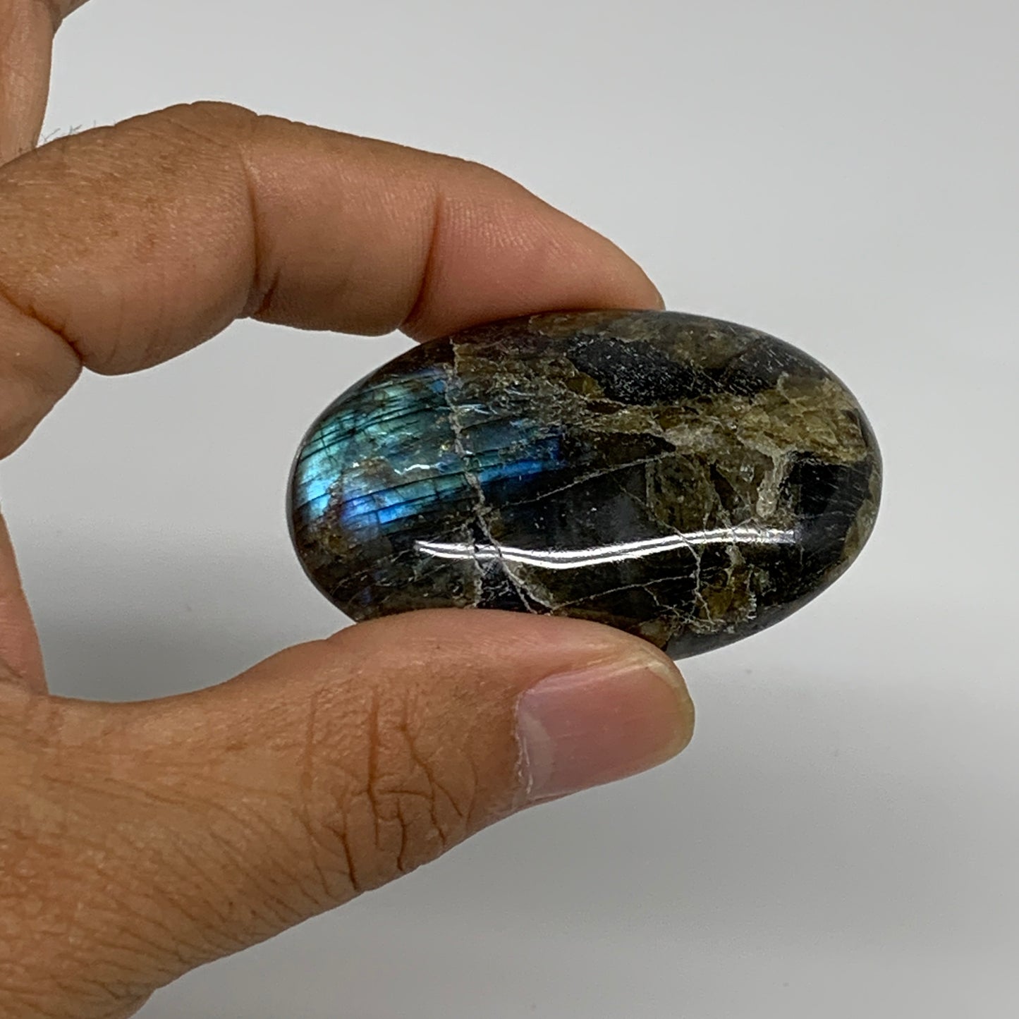 168.8g, 2"-2.2", 3pcs, Labradorite Palm-stone Polished Gemstone, B35539