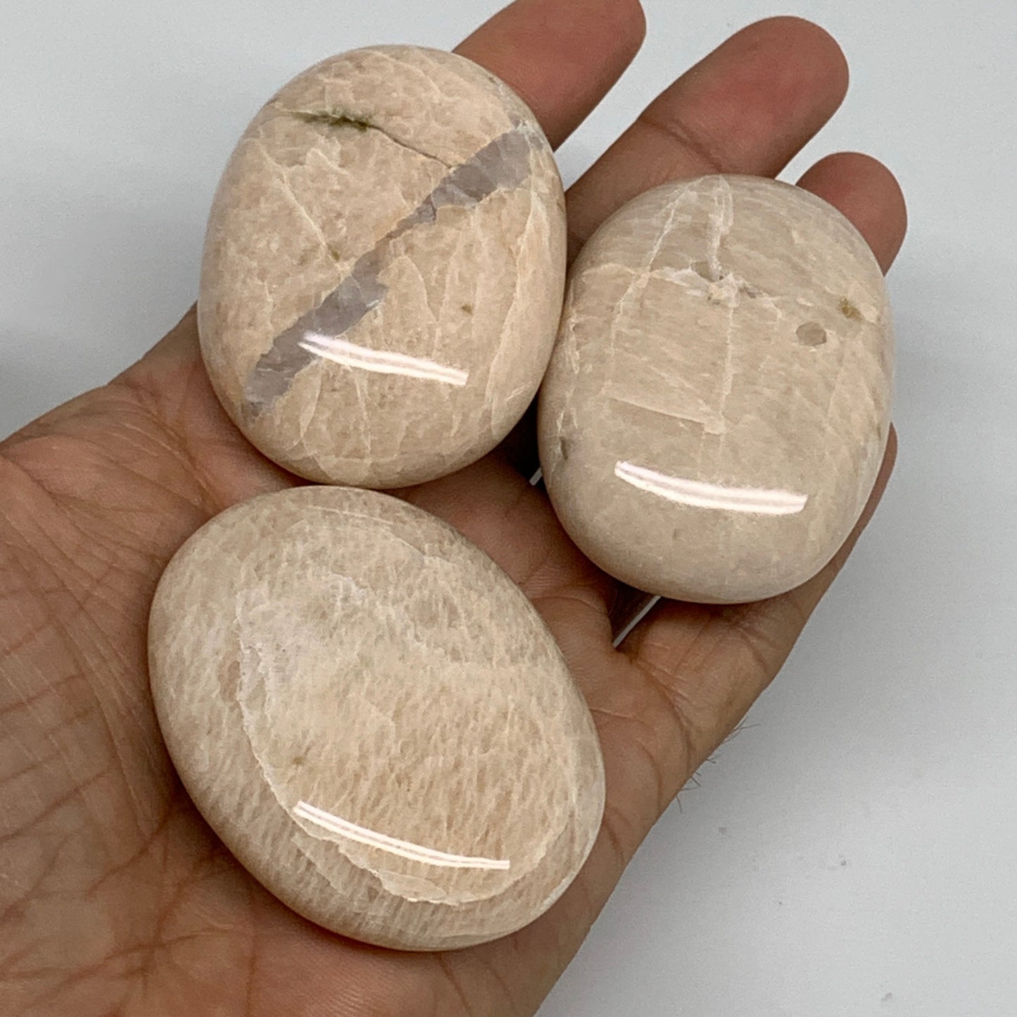 2.49 lbs (1130 Grams), 2"-2.3", 16pcs, Peach/White Moonstone Palm-Stone, B34779