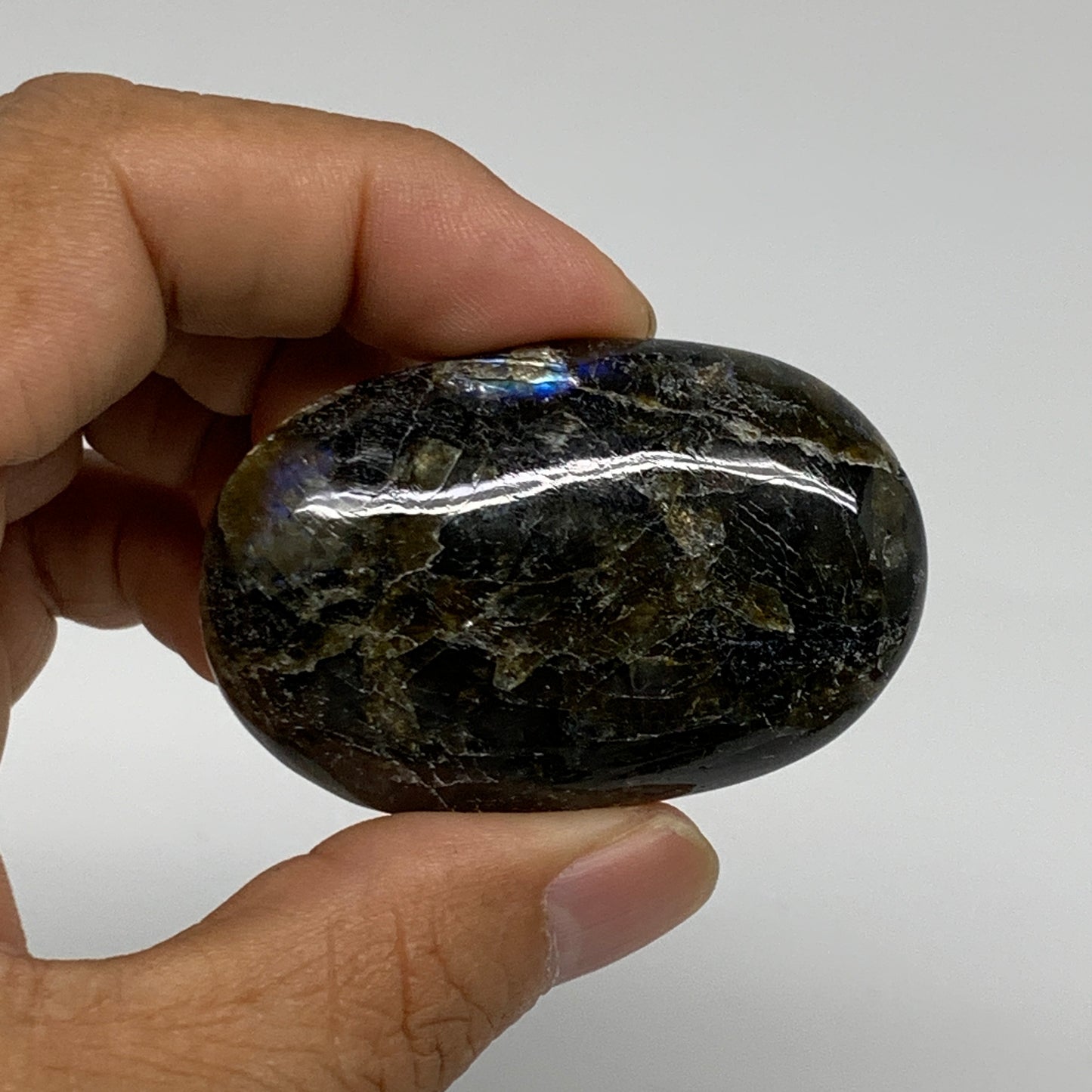 168.8g, 2"-2.2", 3pcs, Labradorite Palm-stone Polished Gemstone, B35539