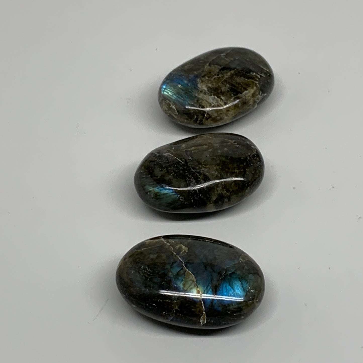 169.9g, 2"-2", 3pcs, Labradorite Palm-stone Polished Gemstone, B35540