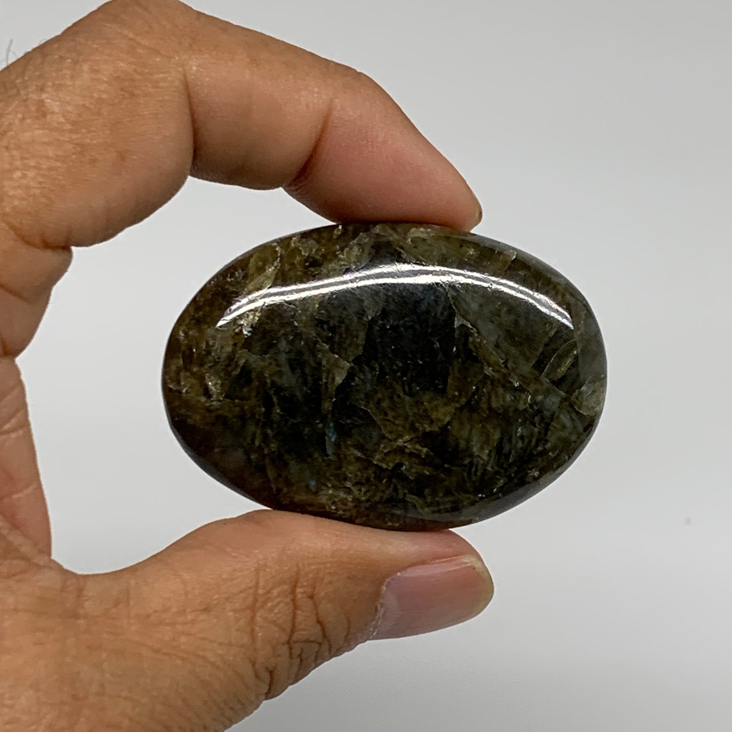 127.4g, 2"-2", 3pcs, Labradorite Palm-stone Polished Gemstone, B35541