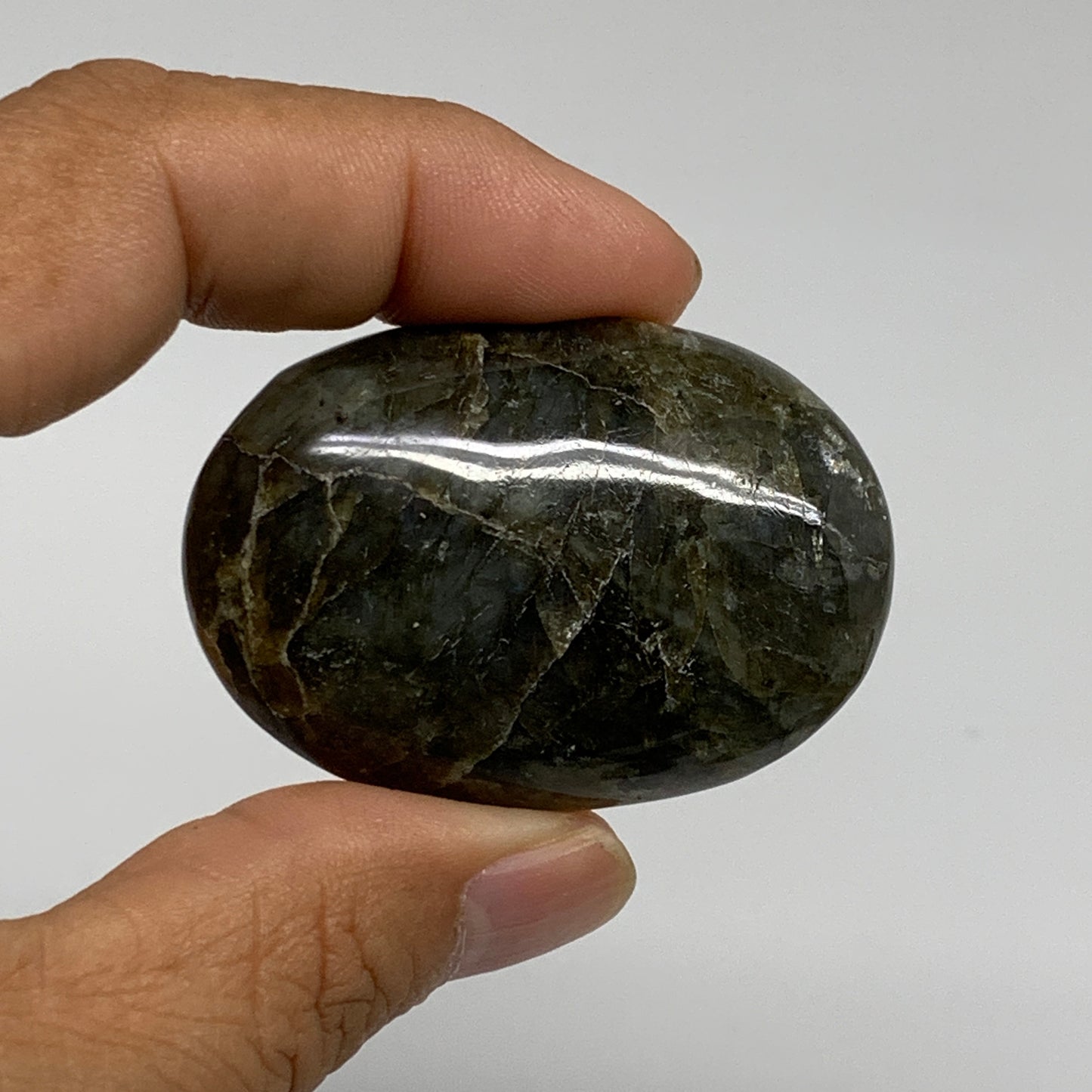 127.4g, 2"-2", 3pcs, Labradorite Palm-stone Polished Gemstone, B35541