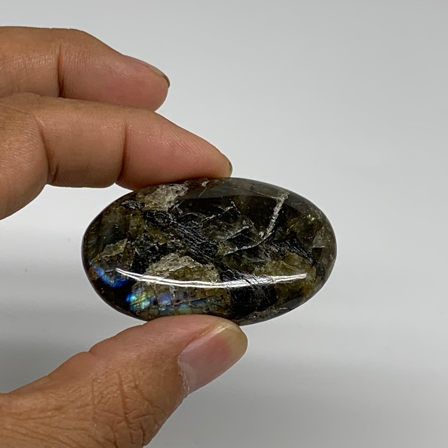 127.4g, 2"-2", 3pcs, Labradorite Palm-stone Polished Gemstone, B35541