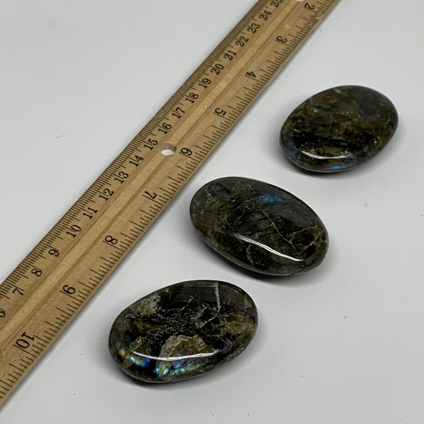 127.4g, 2"-2", 3pcs, Labradorite Palm-stone Polished Gemstone, B35541