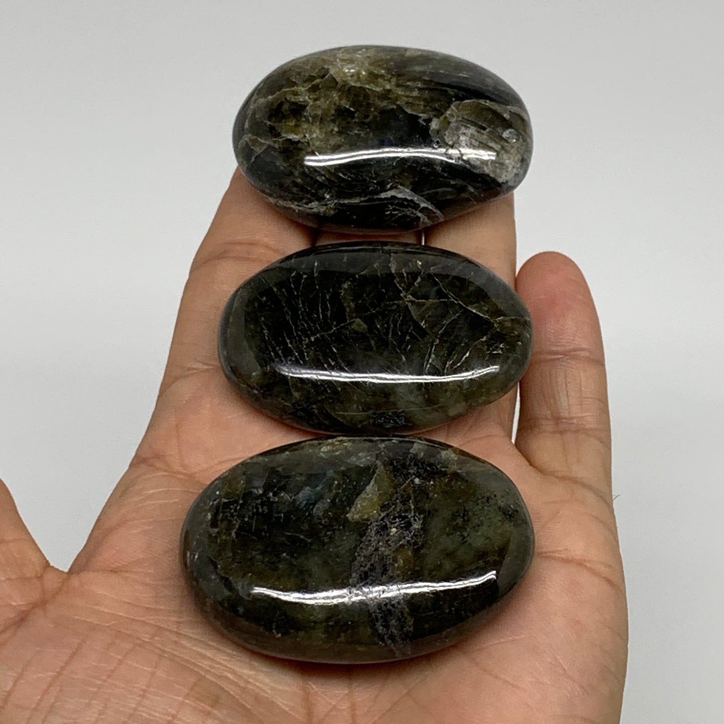 153.2g, 2"-2", 3pcs, Labradorite Palm-stone Polished Gemstone, B35542
