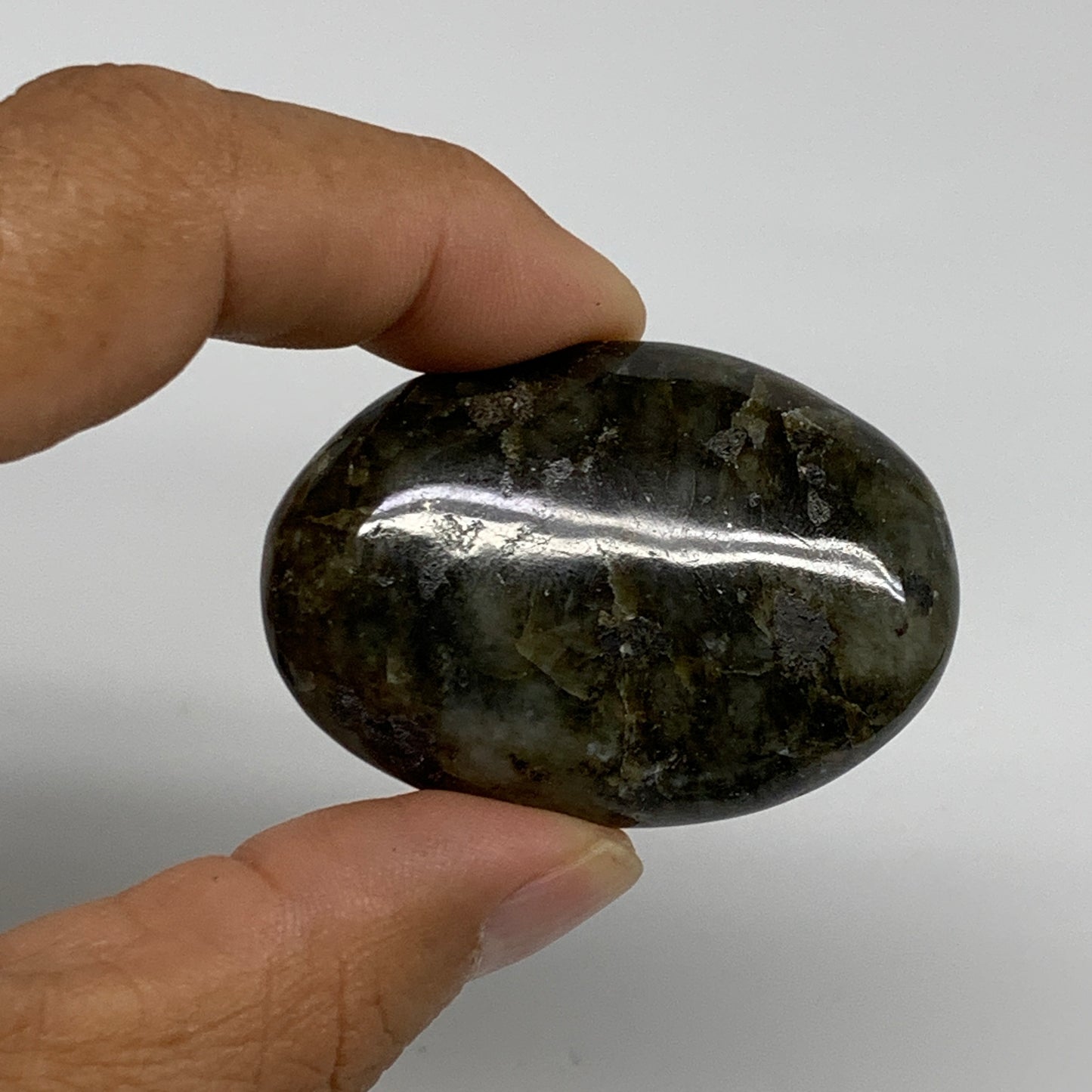 153.2g, 2"-2", 3pcs, Labradorite Palm-stone Polished Gemstone, B35542