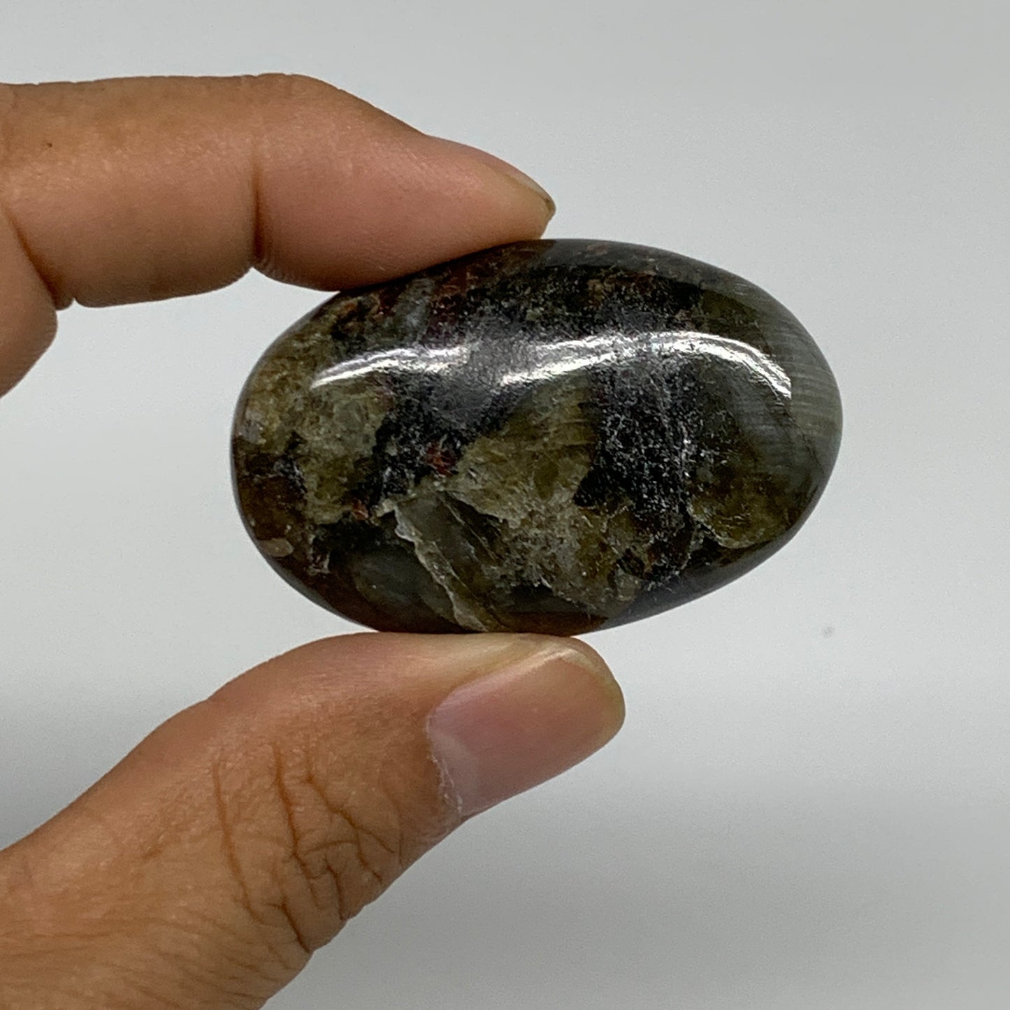 165.5g, 1.7"-1.8", 5pcs, Labradorite Palm-stone Polished Gemstone, B35544