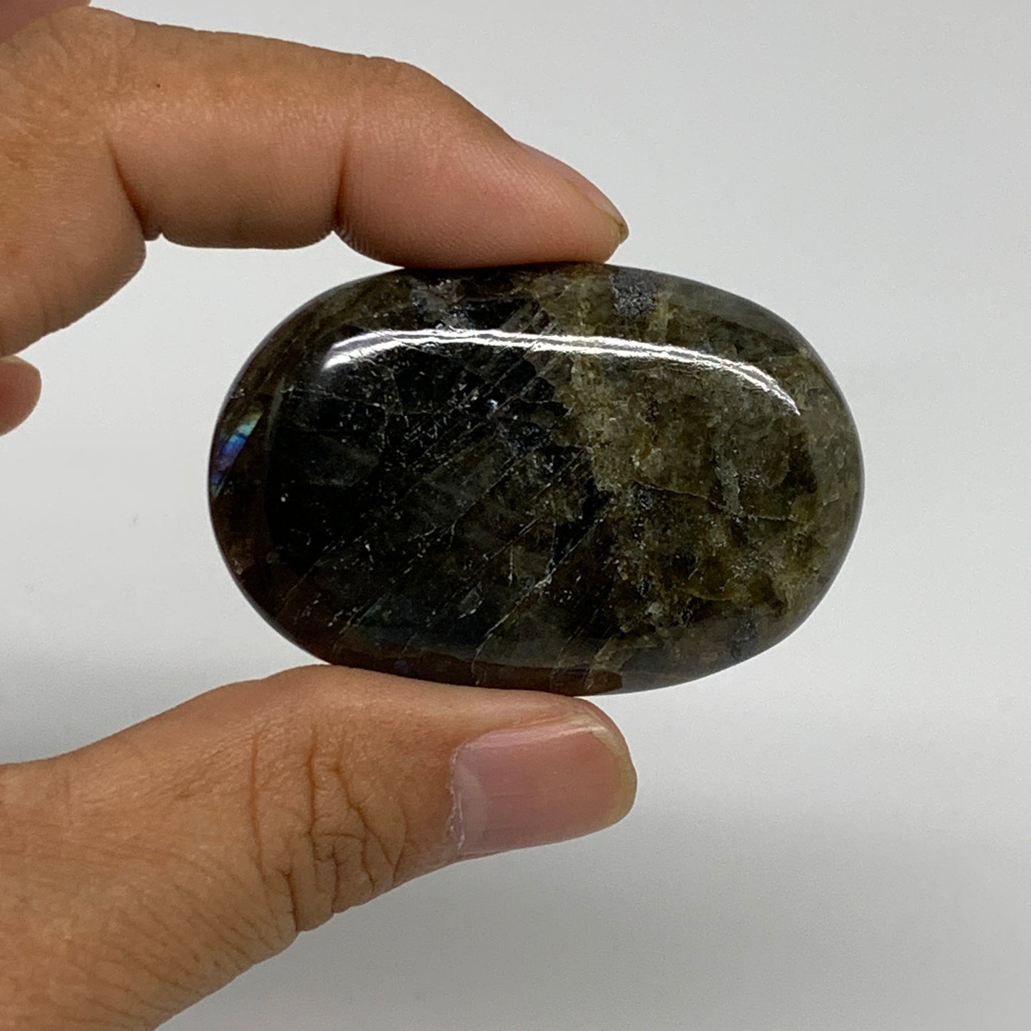 154.7g, 2"-2.1", 3pcs, Labradorite Palm-stone Polished Gemstone, B35547