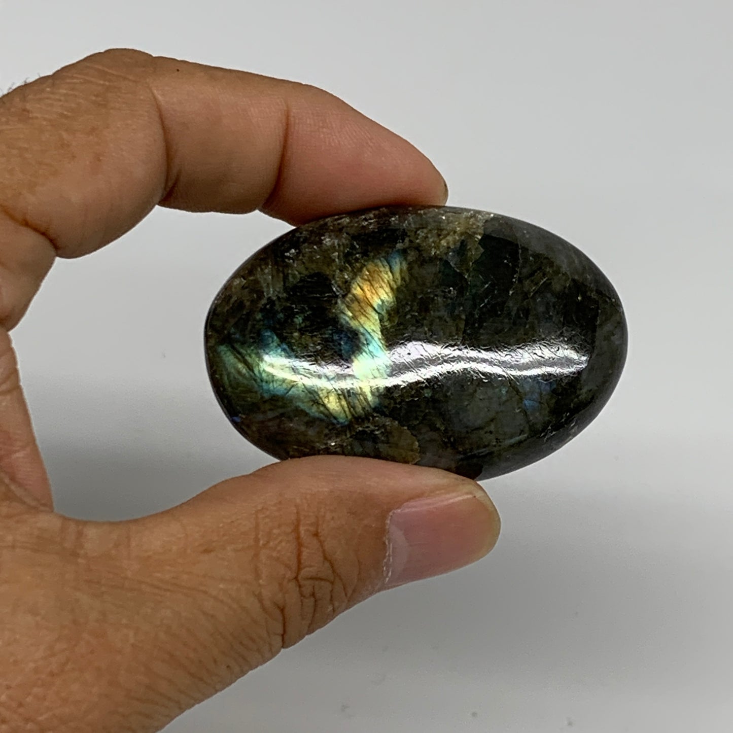154.7g, 2"-2.1", 3pcs, Labradorite Palm-stone Polished Gemstone, B35547