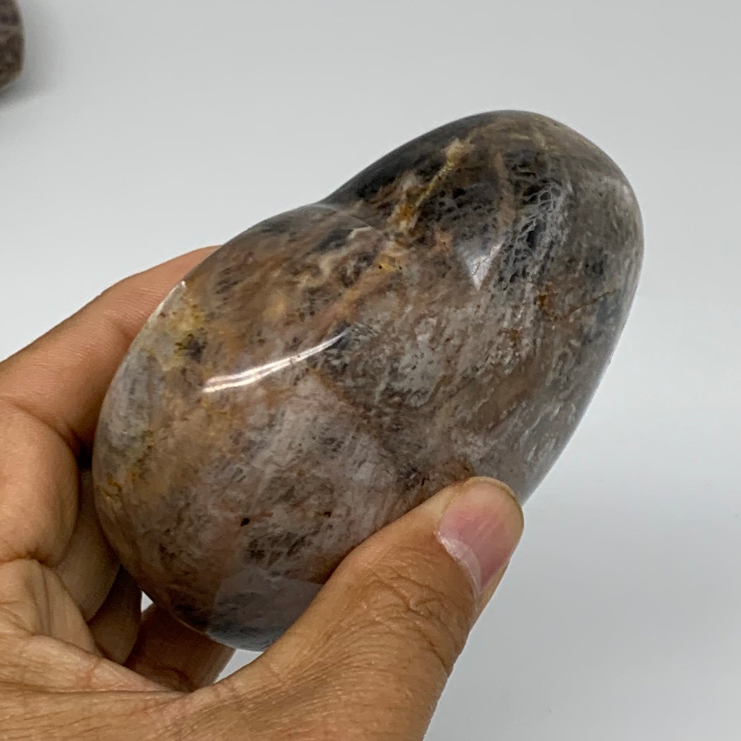 0.91 lbs, 3.3"x3.7"x1.5", Black Moonstone Heart Polished Crystal Decor, B37833