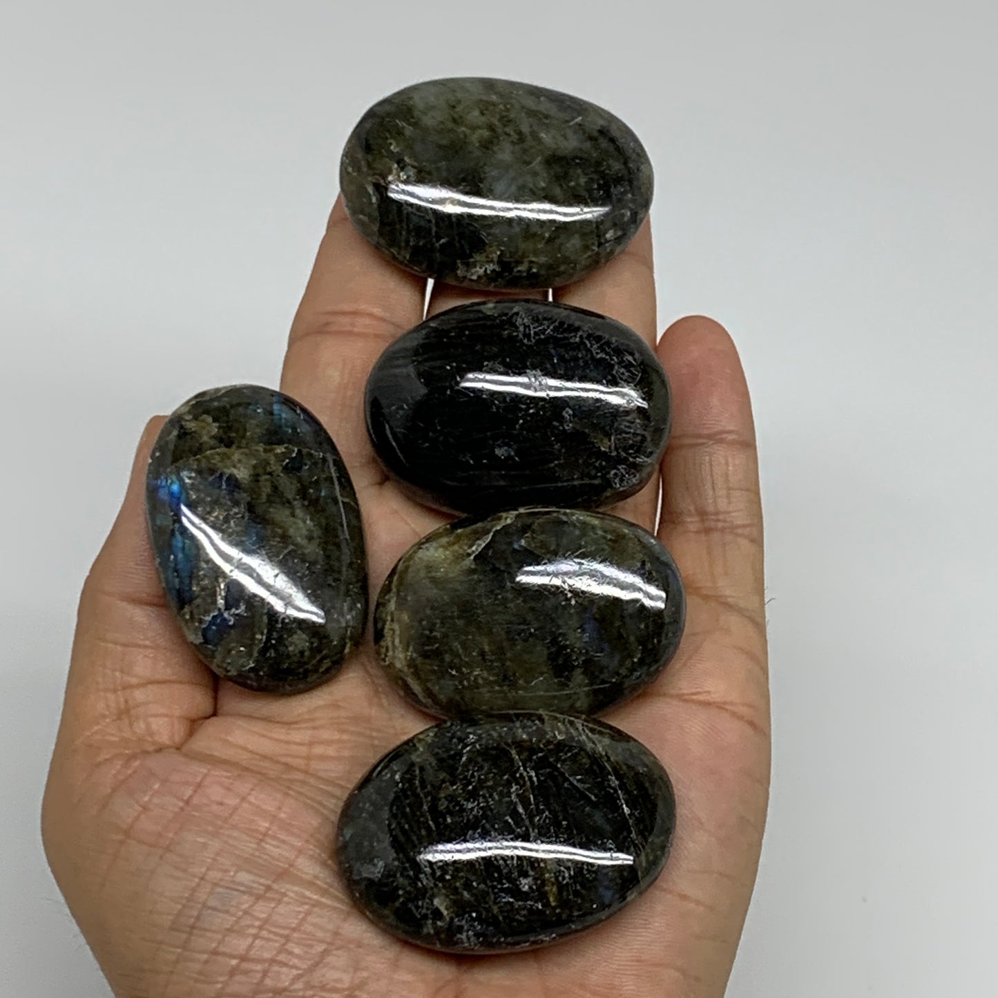 193.5g, 1.7"-1.8", 5pcs, Labradorite Palm-stone Polished Gemstone, B35549
