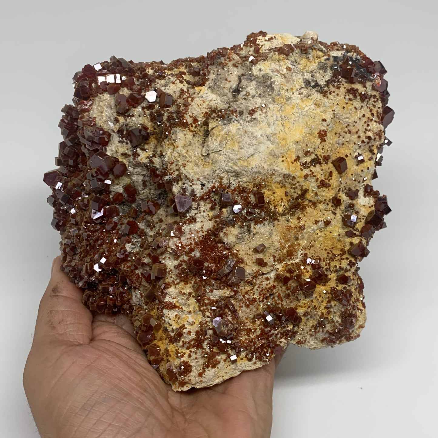 3.95 lbs, 5.6"x5.3"x2.4", Vanadinite Crystals Cluster Mineral Specimens, B34005