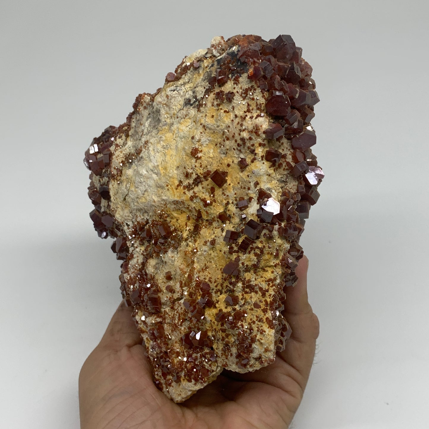 3.95 lbs, 5.6"x5.3"x2.4", Vanadinite Crystals Cluster Mineral Specimens, B34005
