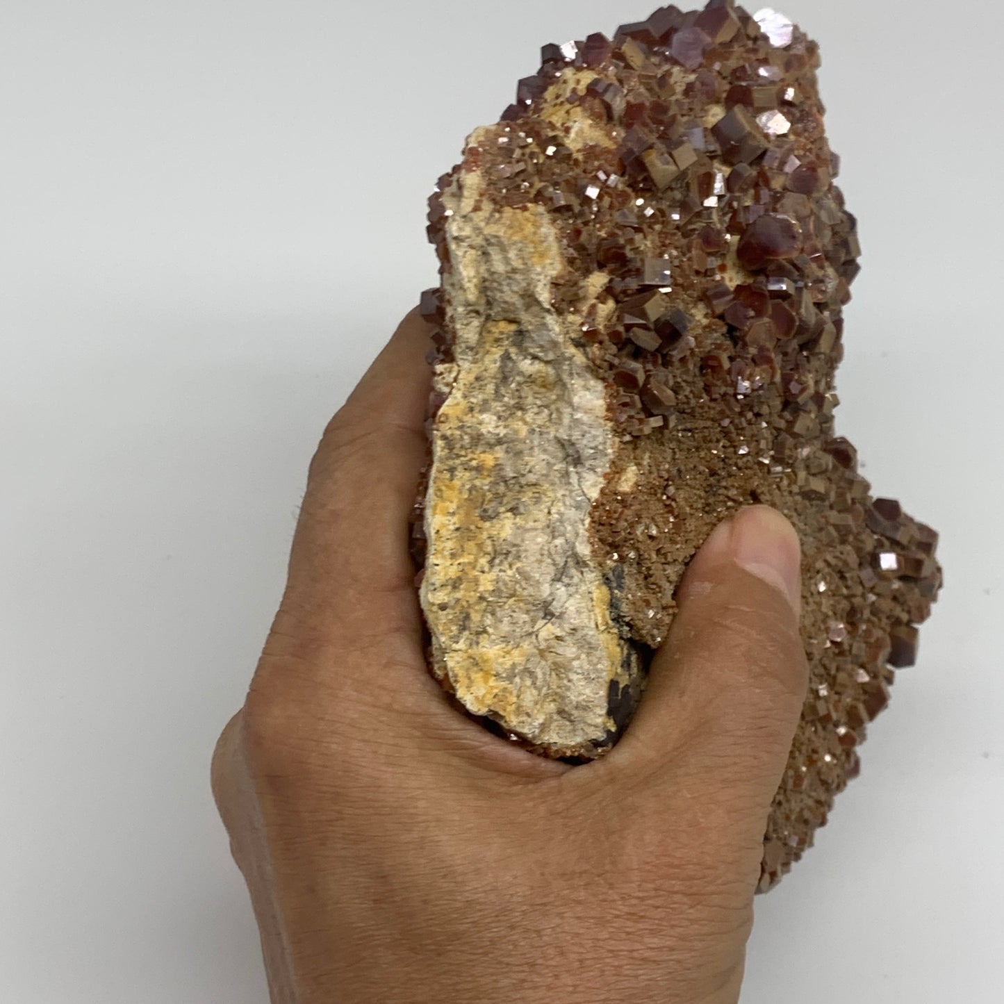 3.95 lbs, 5.6"x5.3"x2.4", Vanadinite Crystals Cluster Mineral Specimens, B34005