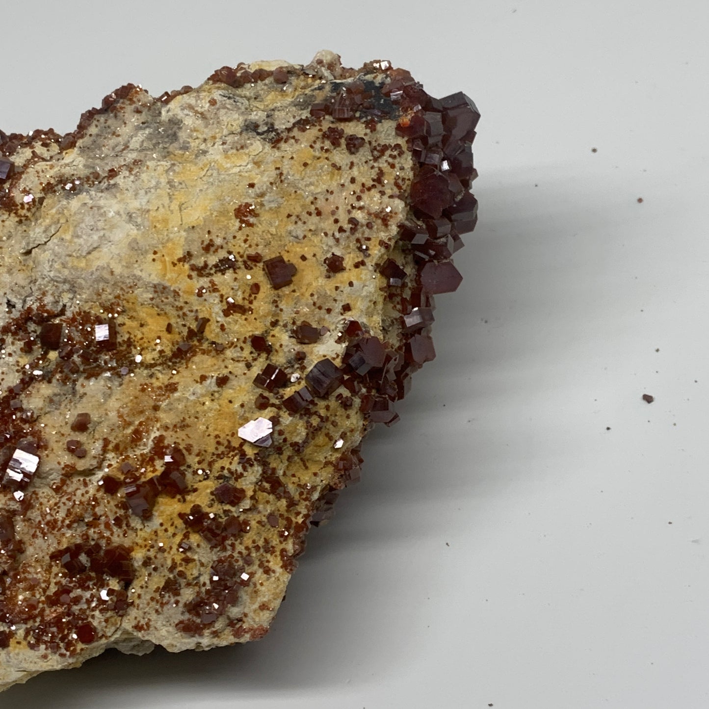 3.95 lbs, 5.6"x5.3"x2.4", Vanadinite Crystals Cluster Mineral Specimens, B34005