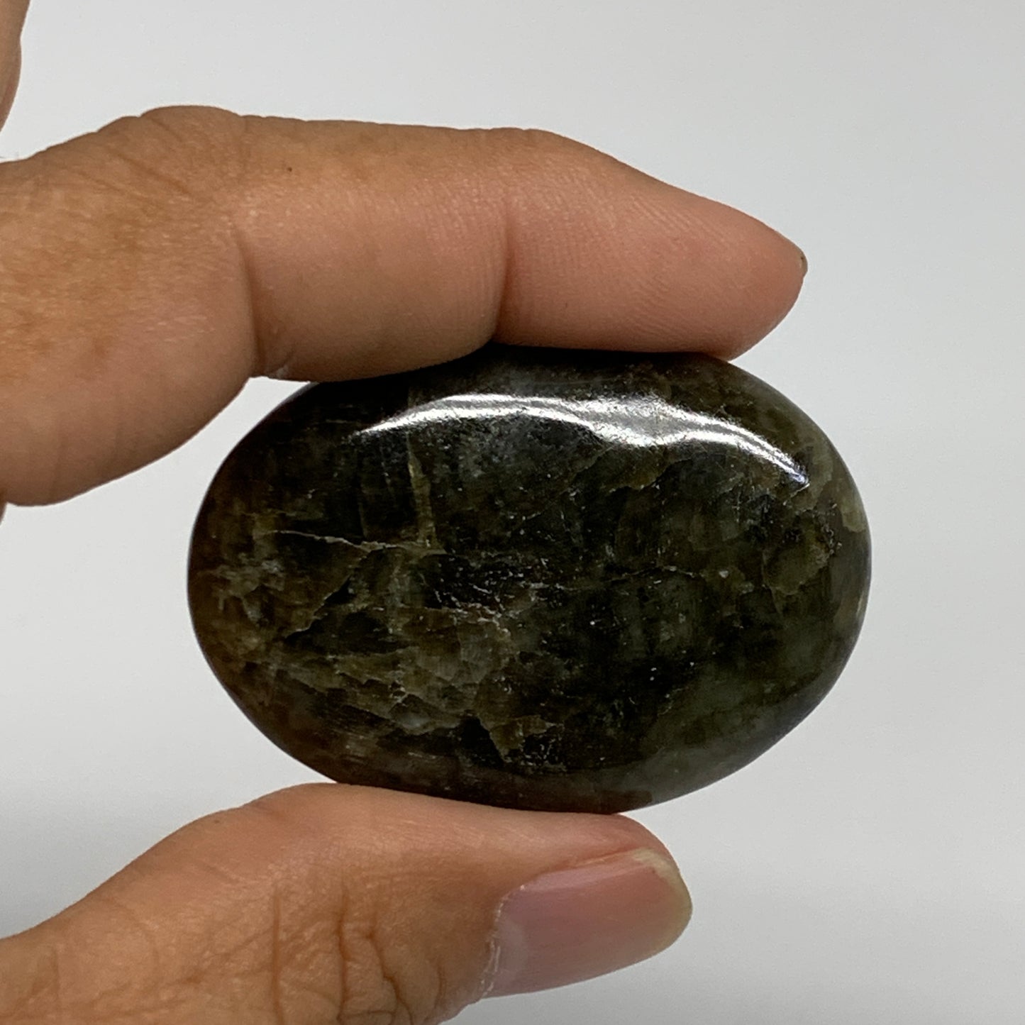 159.9g, 1.8"-2", 4pcs, Labradorite Palm-stone Polished Gemstone, B35551