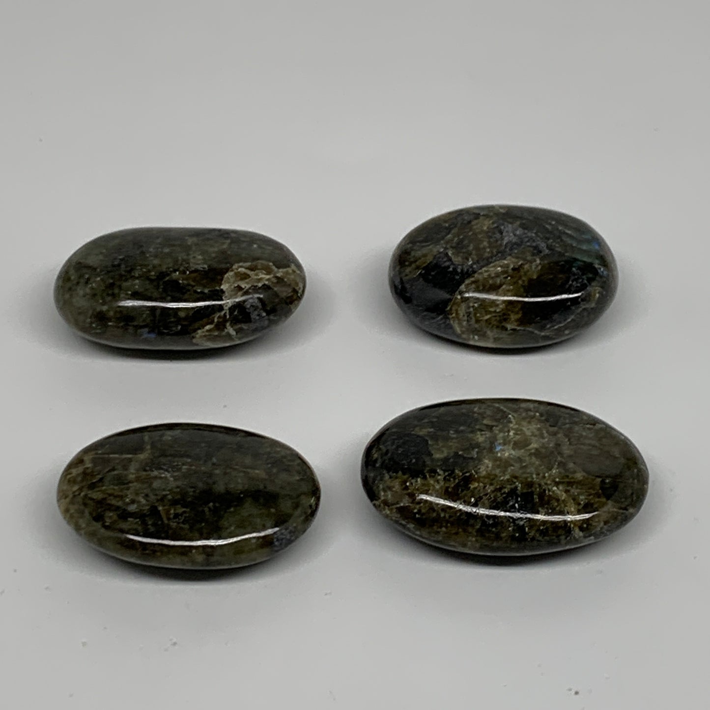 159.9g, 1.8"-2", 4pcs, Labradorite Palm-stone Polished Gemstone, B35551