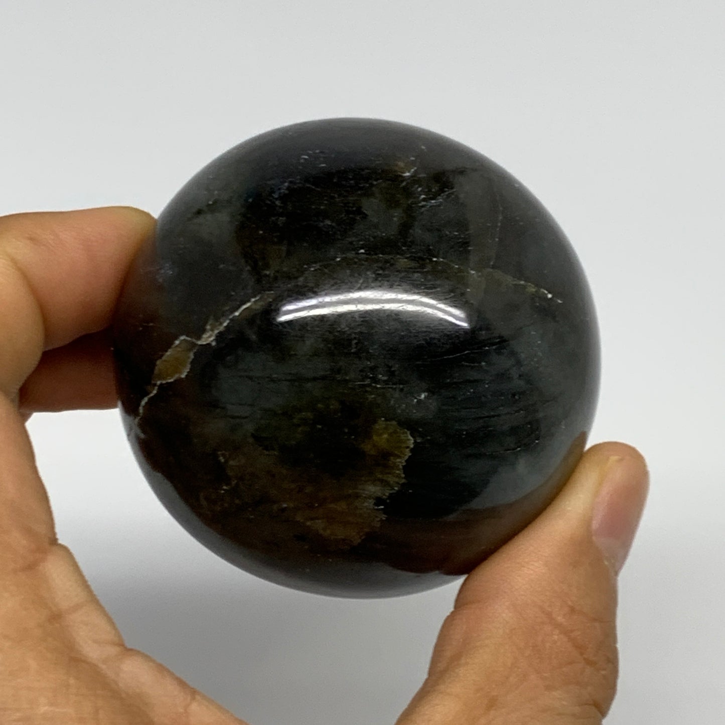 261.9g, 2.3"(57mm), Labradorite Sphere Gemstone,Crystal @Madagascar, B29864