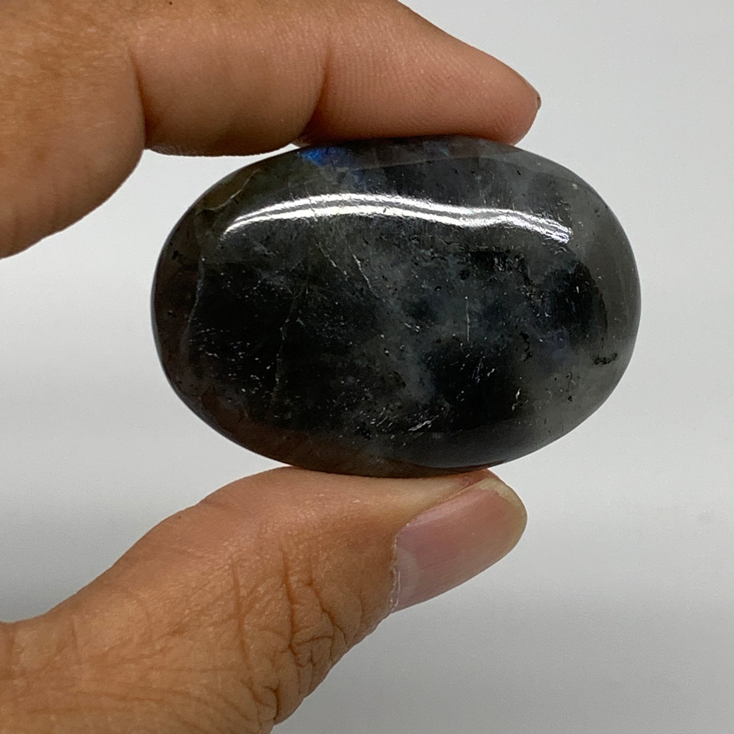 208.9g, 1.7"-2", 5pcs, Labradorite Palm-stone Tumbled Reiki, B35557