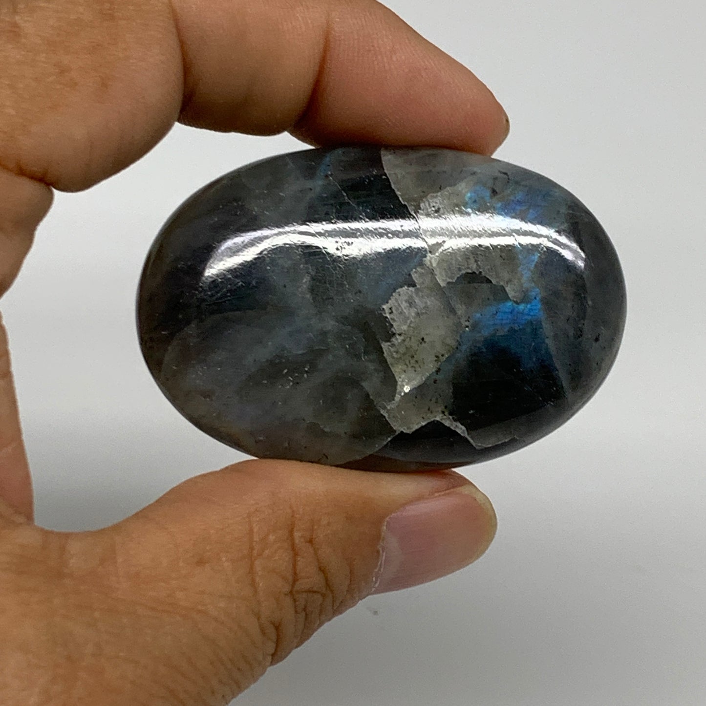 208.9g, 1.7"-2", 5pcs, Labradorite Palm-stone Tumbled Reiki, B35557