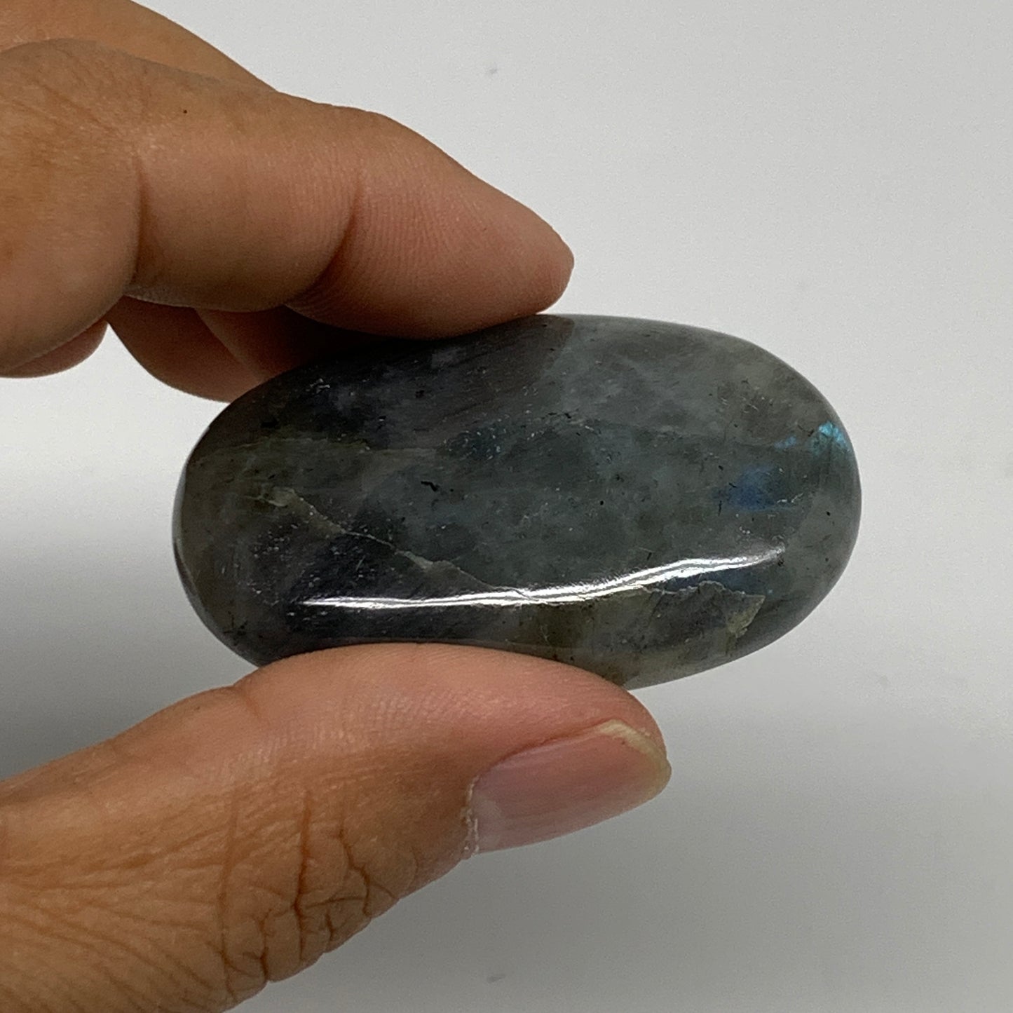 208.9g, 1.7"-2", 5pcs, Labradorite Palm-stone Tumbled Reiki, B35557