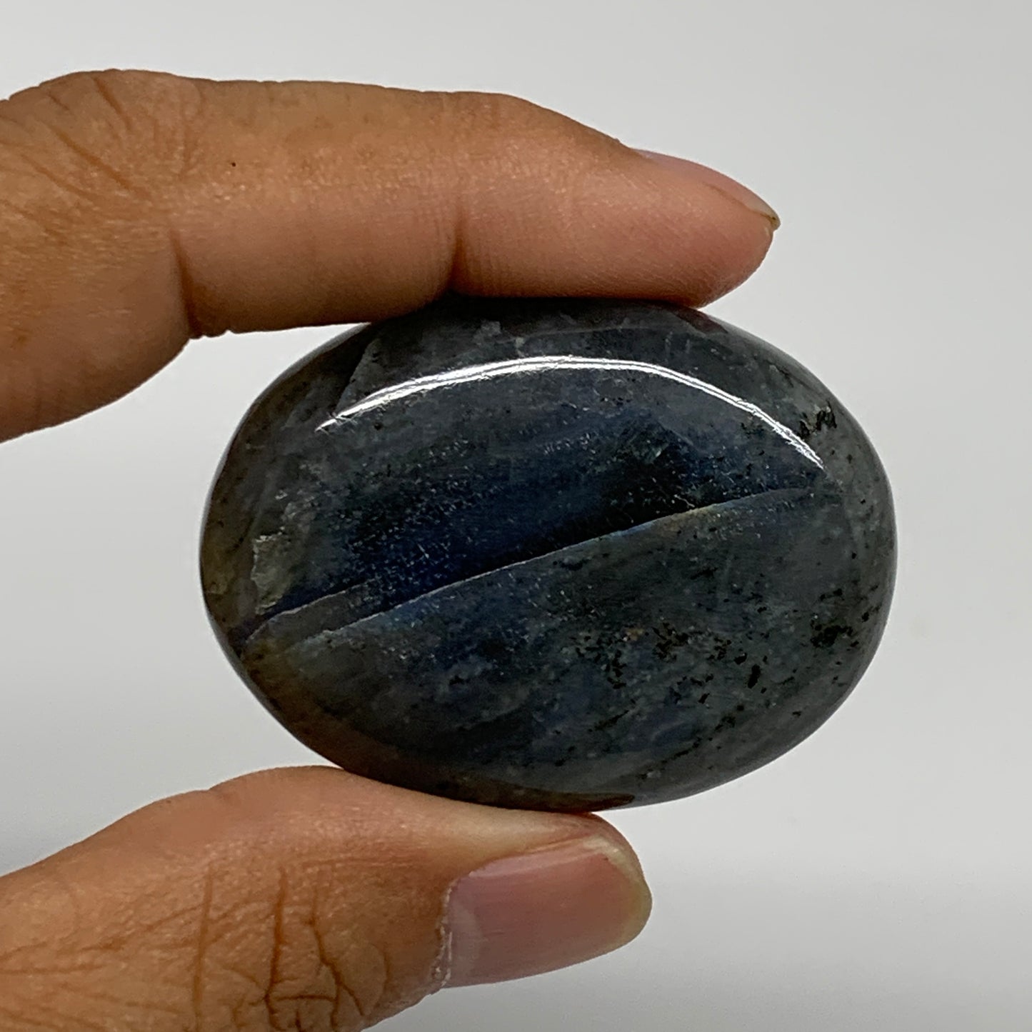 208.9g, 1.7"-2", 5pcs, Labradorite Palm-stone Tumbled Reiki, B35557