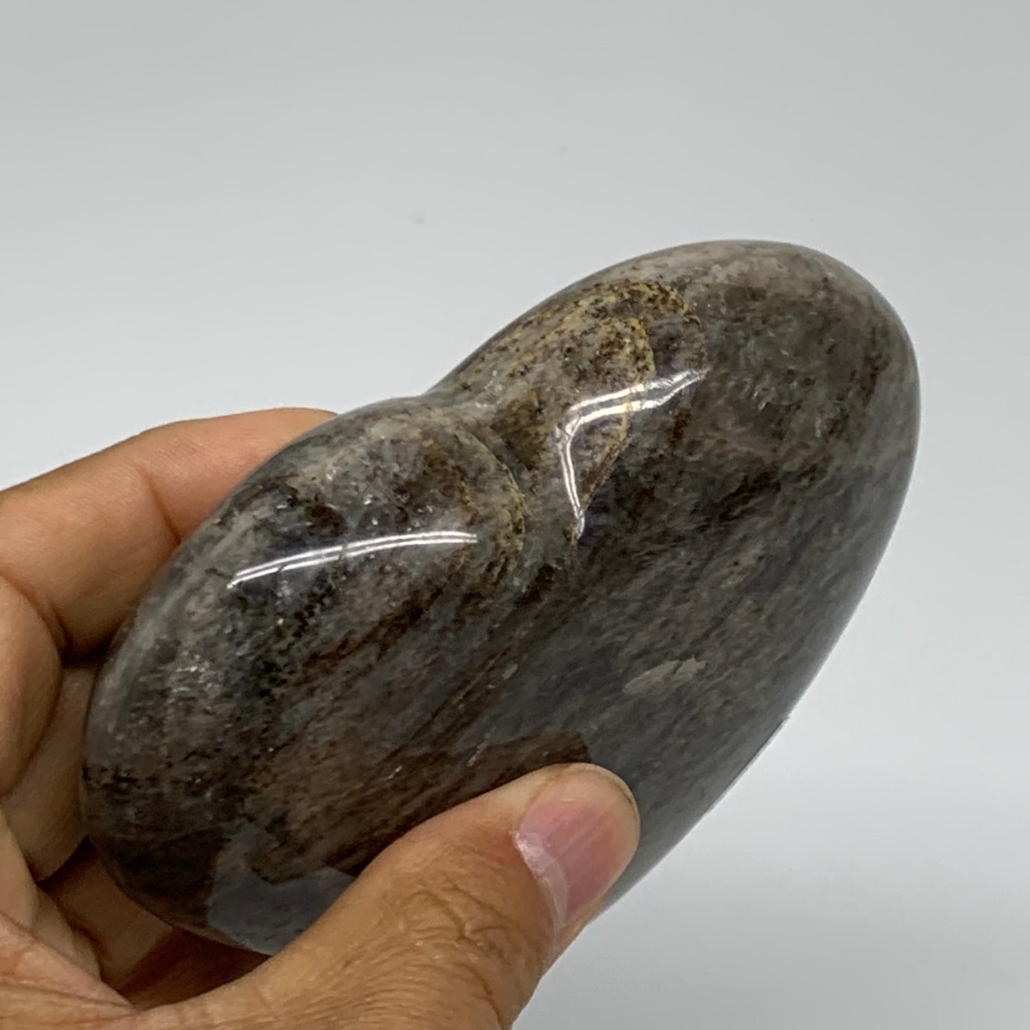 0.80 lbs, 3.5"x3.9"x1.3", Black Moonstone Heart Polished Crystal Decor, B37847